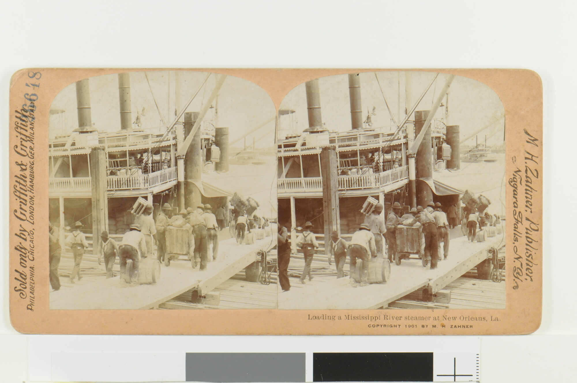 A.4485(02)15; Stereofoto van het laden van een Mississippi-rivier raderboot te New Orleans; foto
