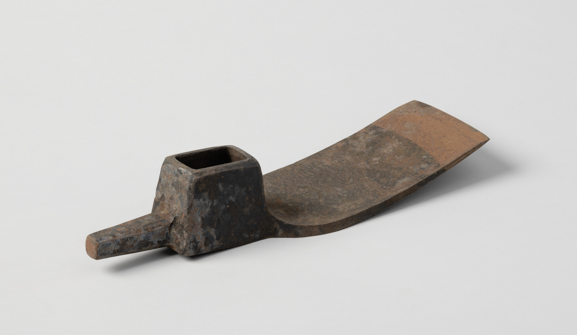 S.5889(04); Vlakke dissel zonder steel, gemerkt: Gilpins Cannock England; dissel