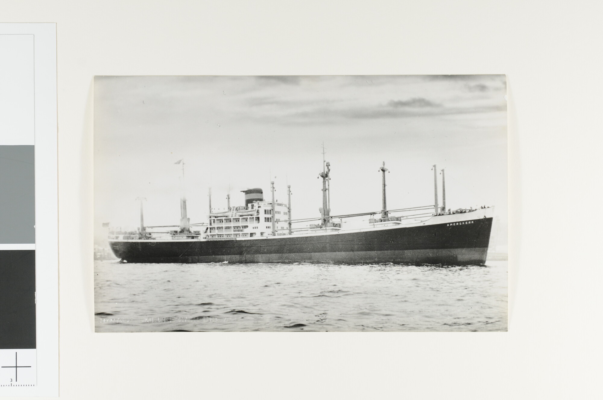 A.4426(31); Het vrachtschip ms. 'Amerskerk' van de VNS; foto