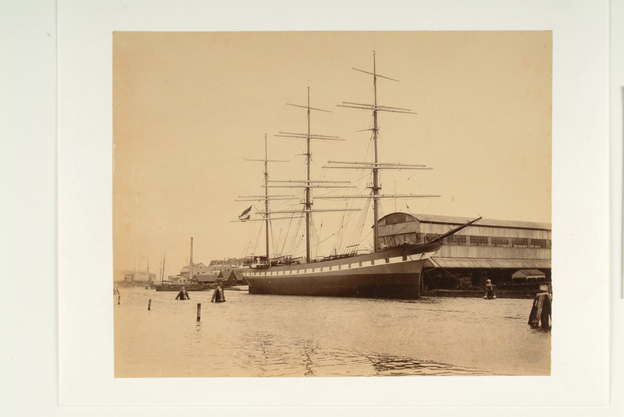 A.0246(09)d; Het fregat 'Vondel' in aanbouw bij scheepswerf 'De Boot' te Amsterdam; foto