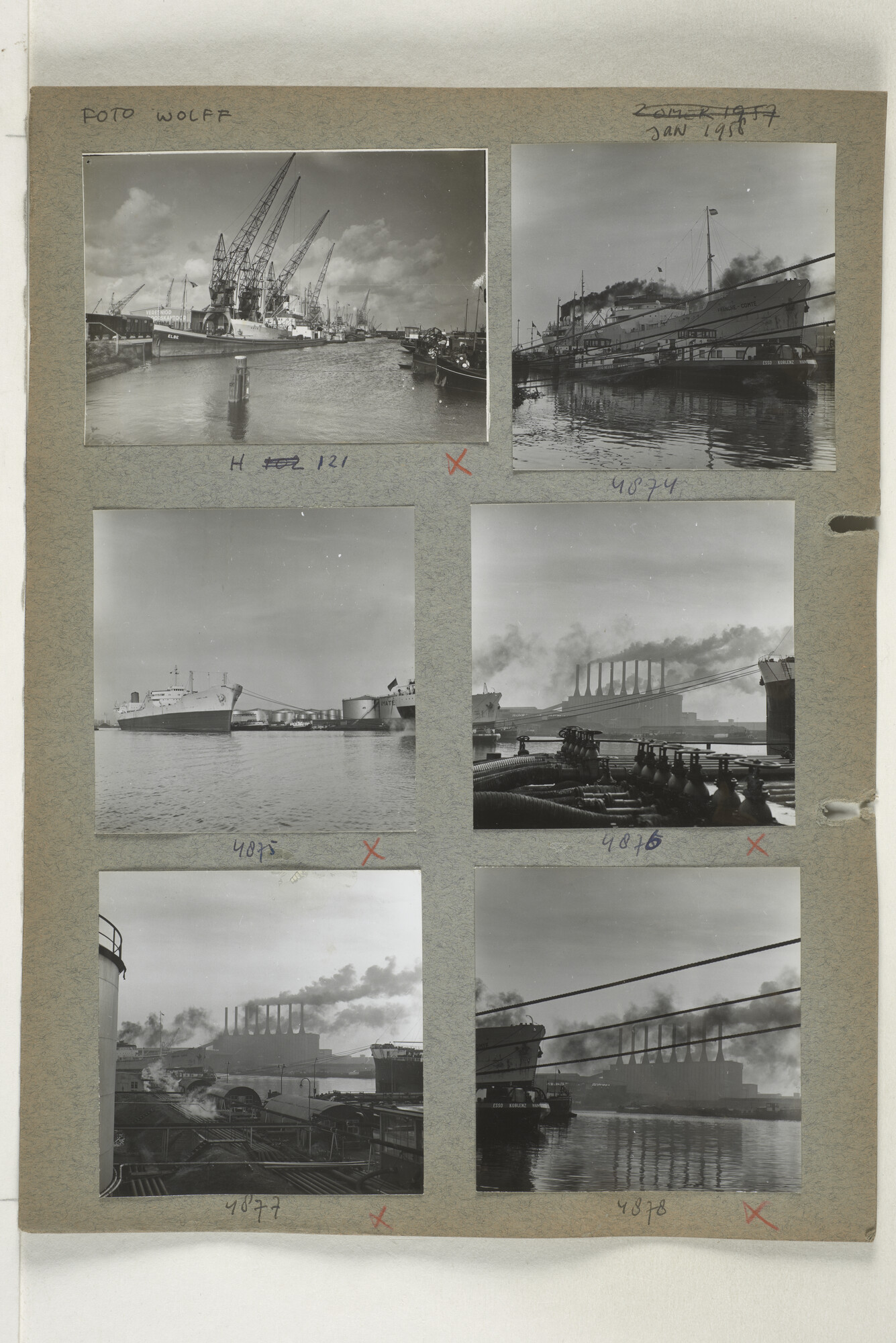 1998.2183; Omslag (voorheen ordner) met een grote hoeveelheid proef foto's van de haven en de stad van Amsterdam; omslag