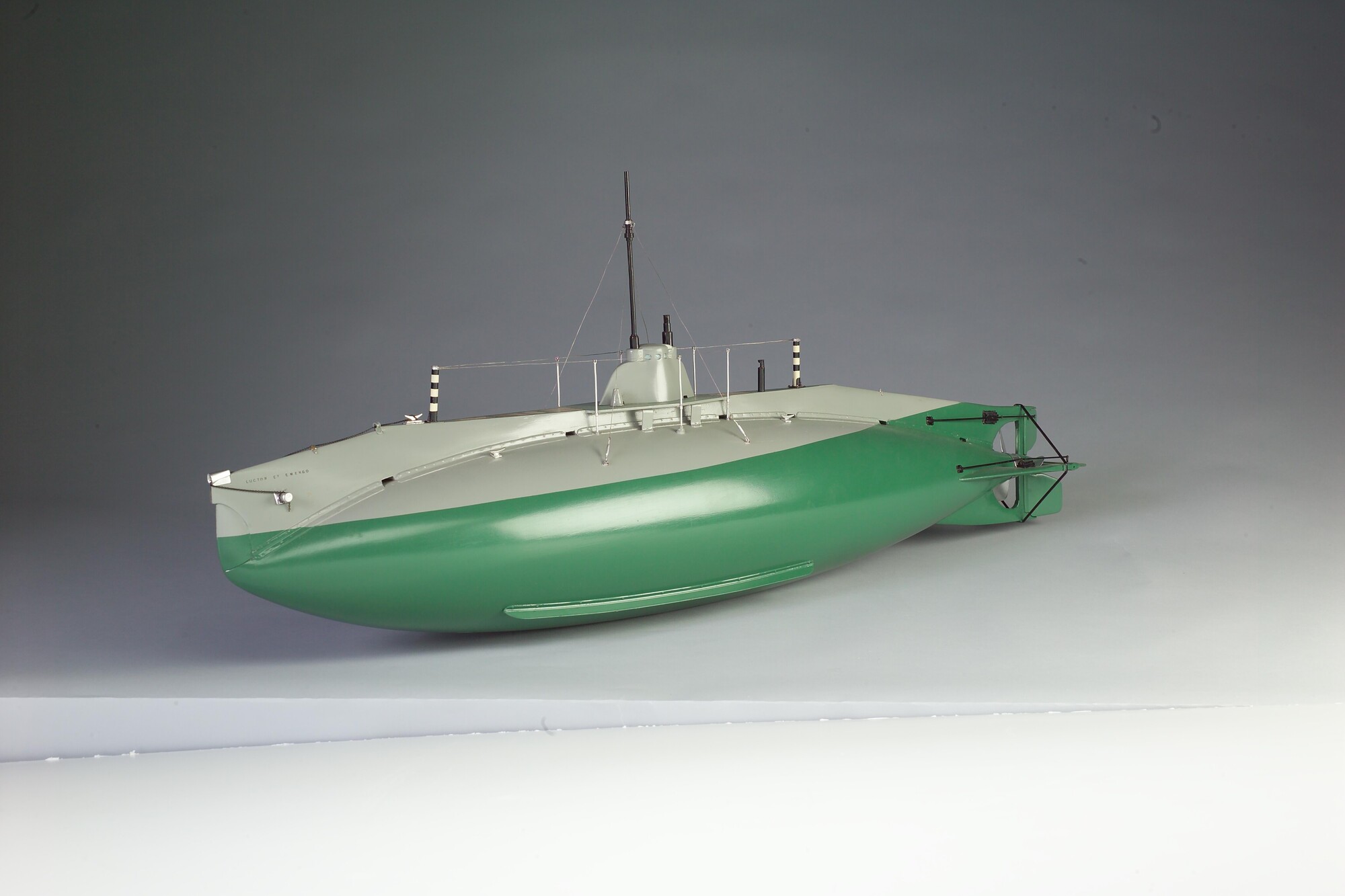 S.0602; Model van de onderzeeboot Hr.Ms. Luctor et Emergo; scheepsmodel