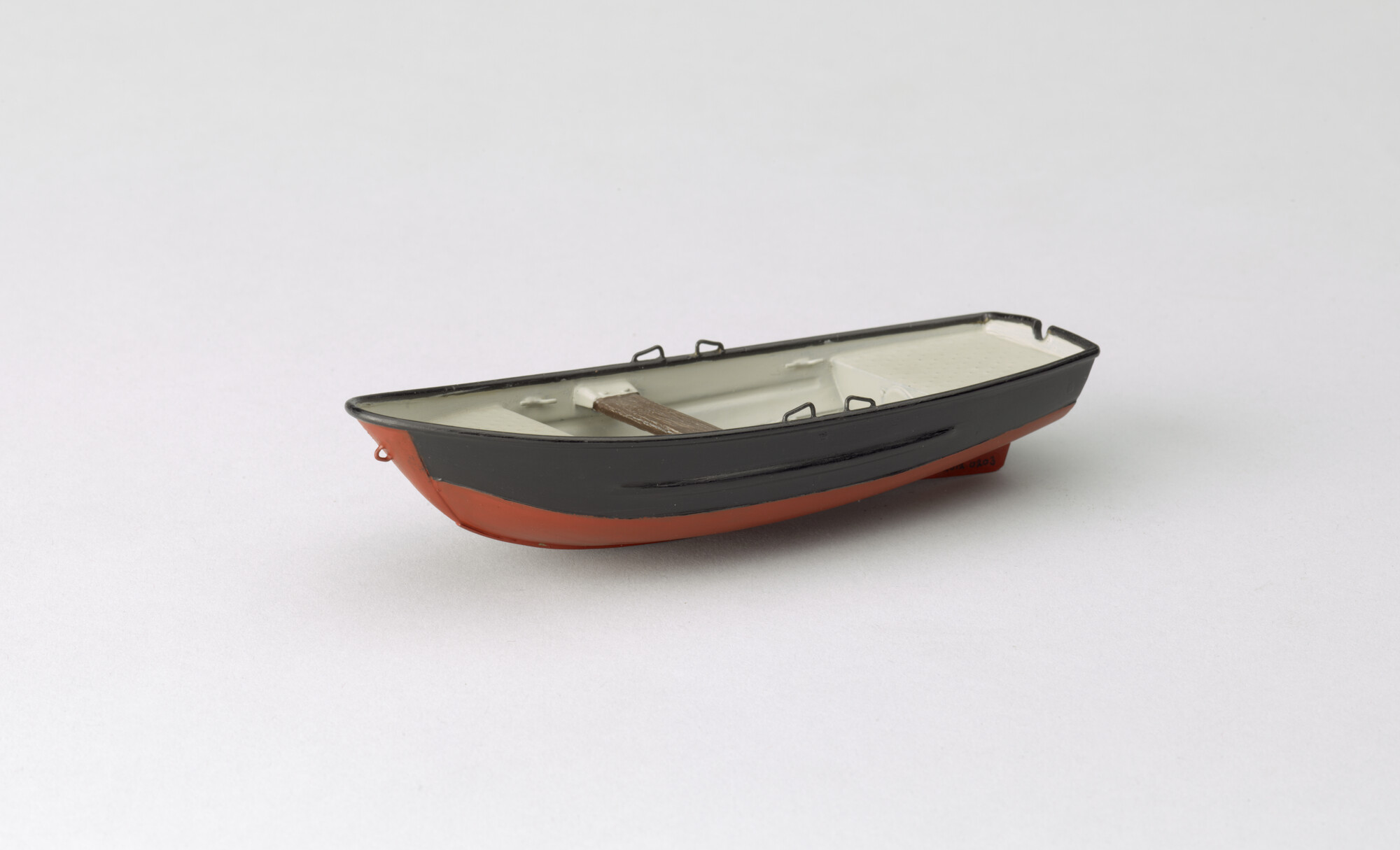 2012.0203; Model van een Duitse schippersboot; scheepsmodel