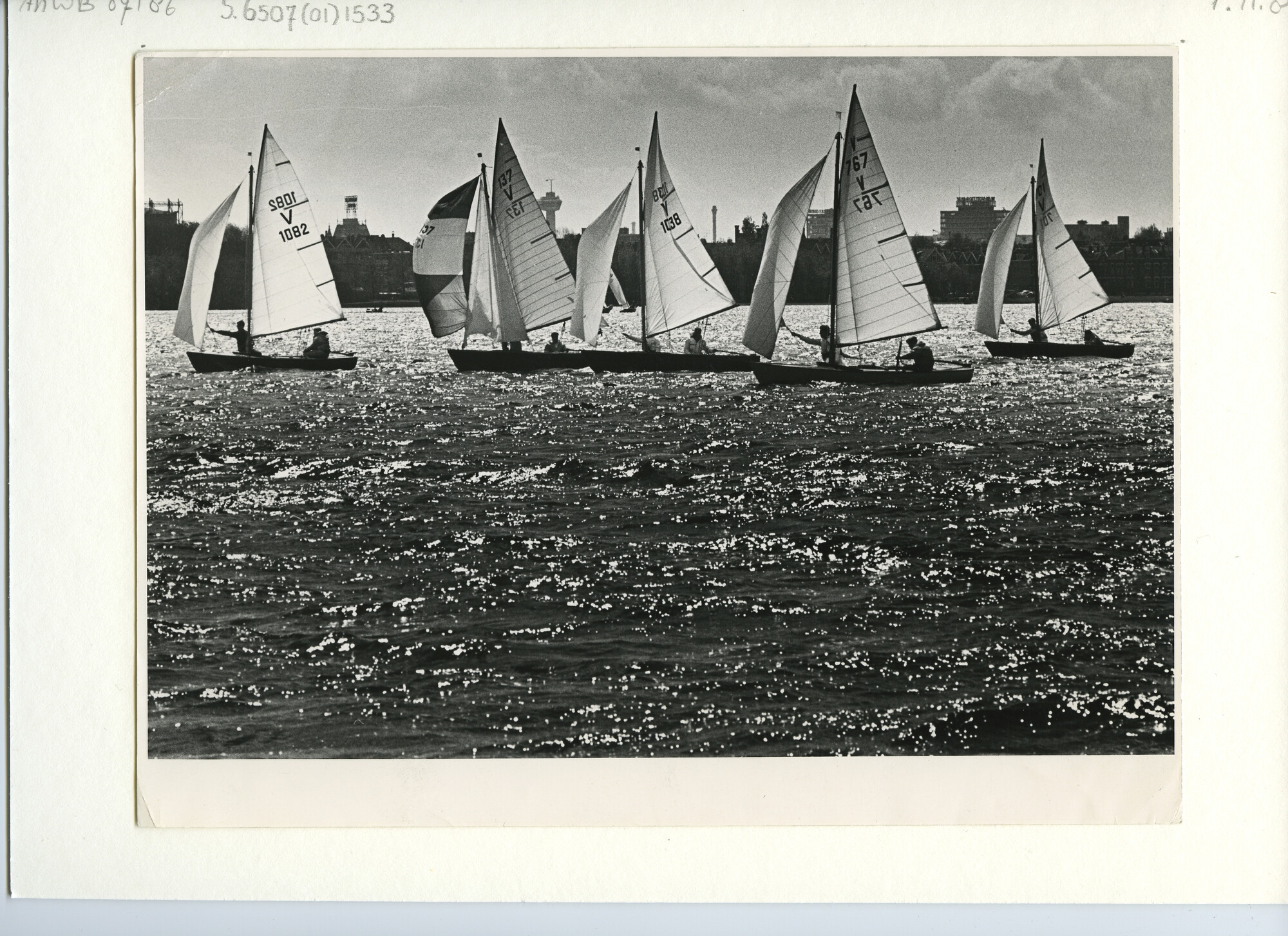 S.6507(01)1533; Foto van wedstrijden op Kralingse Plas op 20 mei; foto