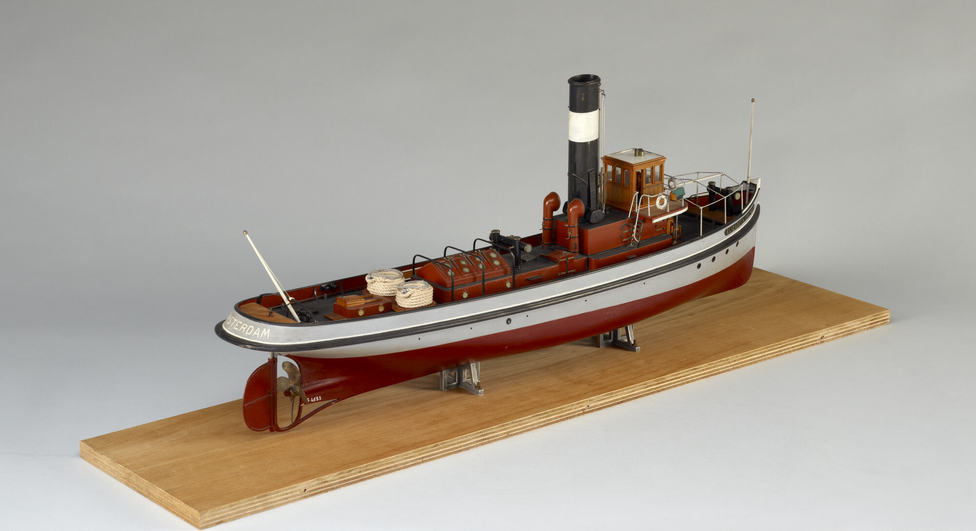 S.4653; Model van de havensleepboot Elizabeth Goedkoop; scheepsmodel