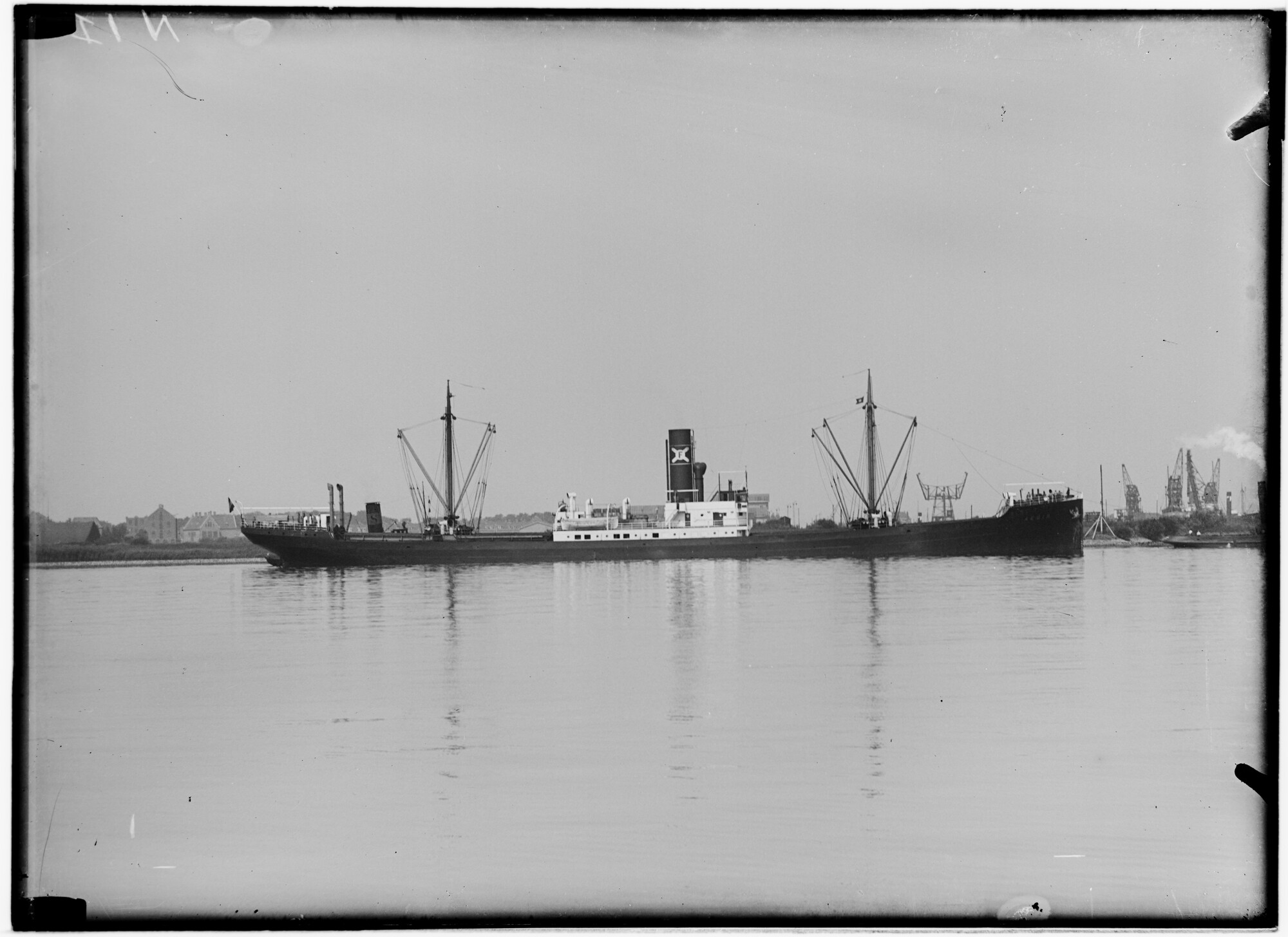 2018.0908; Glasnegatief van het vrachtschip Aegir (Duits, 1923); glasnegatief