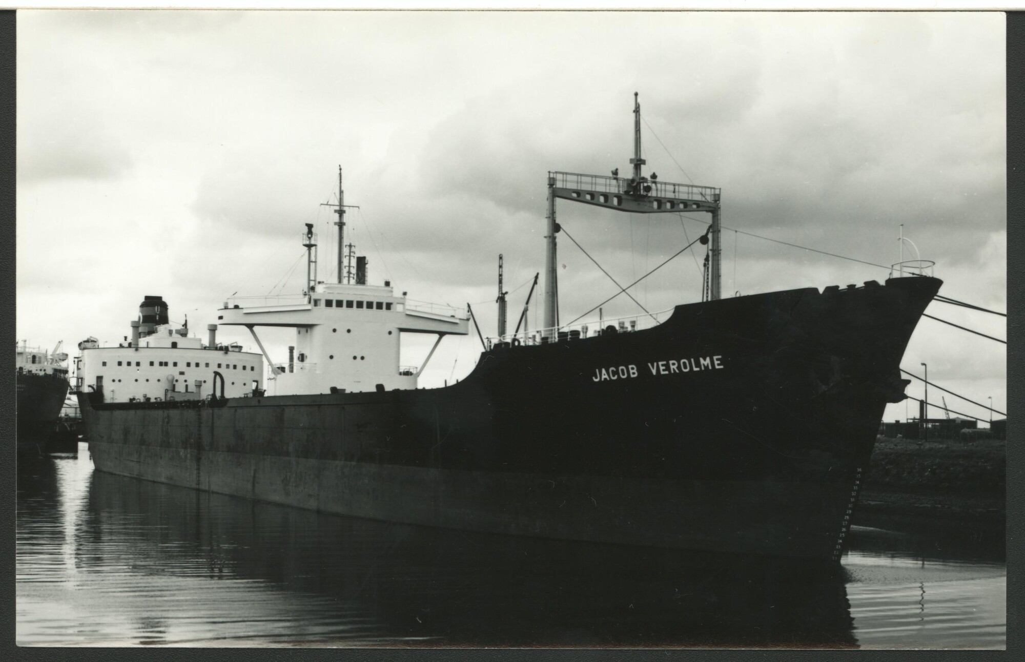 1993.6608; De tanker ms. 'Jacob Verolme' van de Nederlandse Erts-Tanker Maatschappij; prentbriefkaart