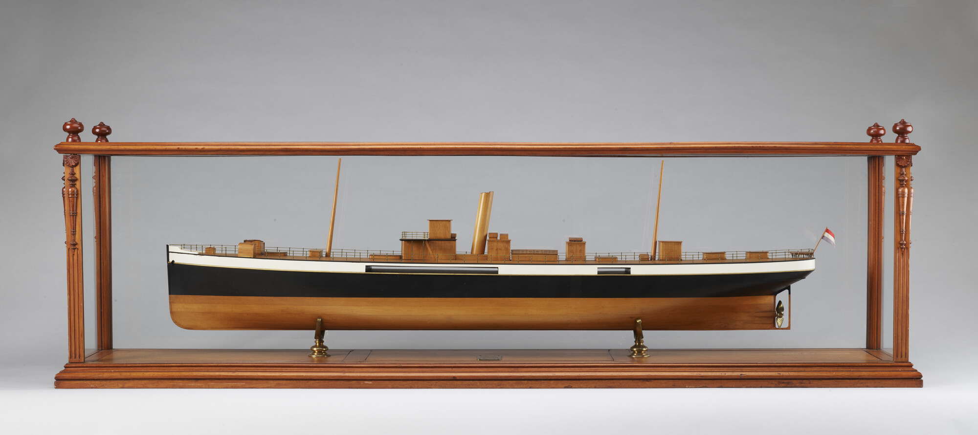 2011.0152; Model van het ss. Reijnst, Van Goens en de Speelman; scheepsmodel