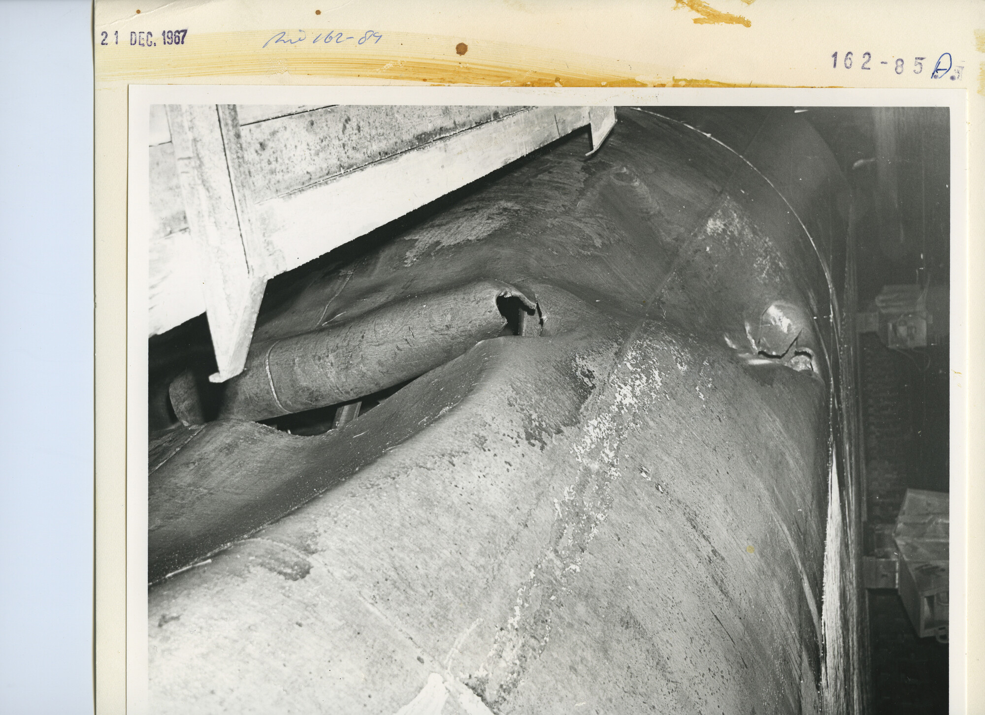 S.5444(4828)6; Foto van de aanvaringsschade aan de Tigre; foto
