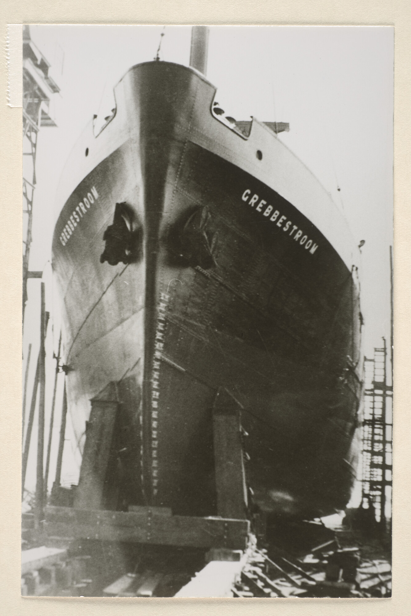 1995.6312; De tewaterlating van het vrachtschip ms. Grebbestroom van de Hollandsche [...]; foto
