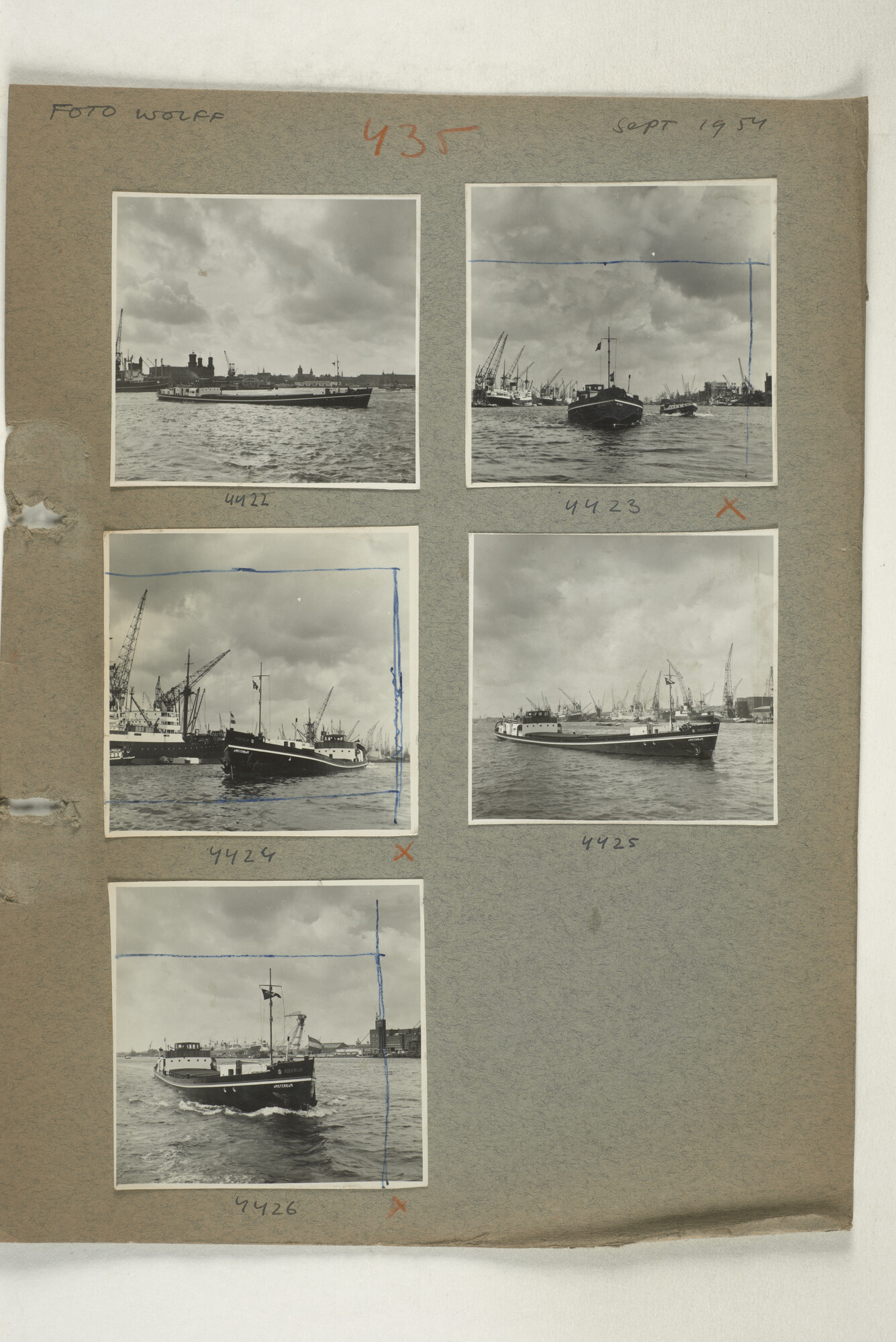 1998.2182; Omslag (voorheen ordner) met een grote hoeveelheid proef foto's van de haven en de stad van Amsterdam; omslag