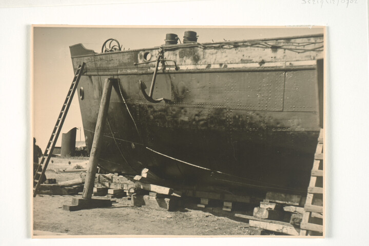 S.5219(12)0702; Foto's van de snijkopzuiger 'Nautilus' van Prins Aanneming Maatschappij uit Sliedrecht, in reparatie/verbouwing bij de ASM; fotoreportage