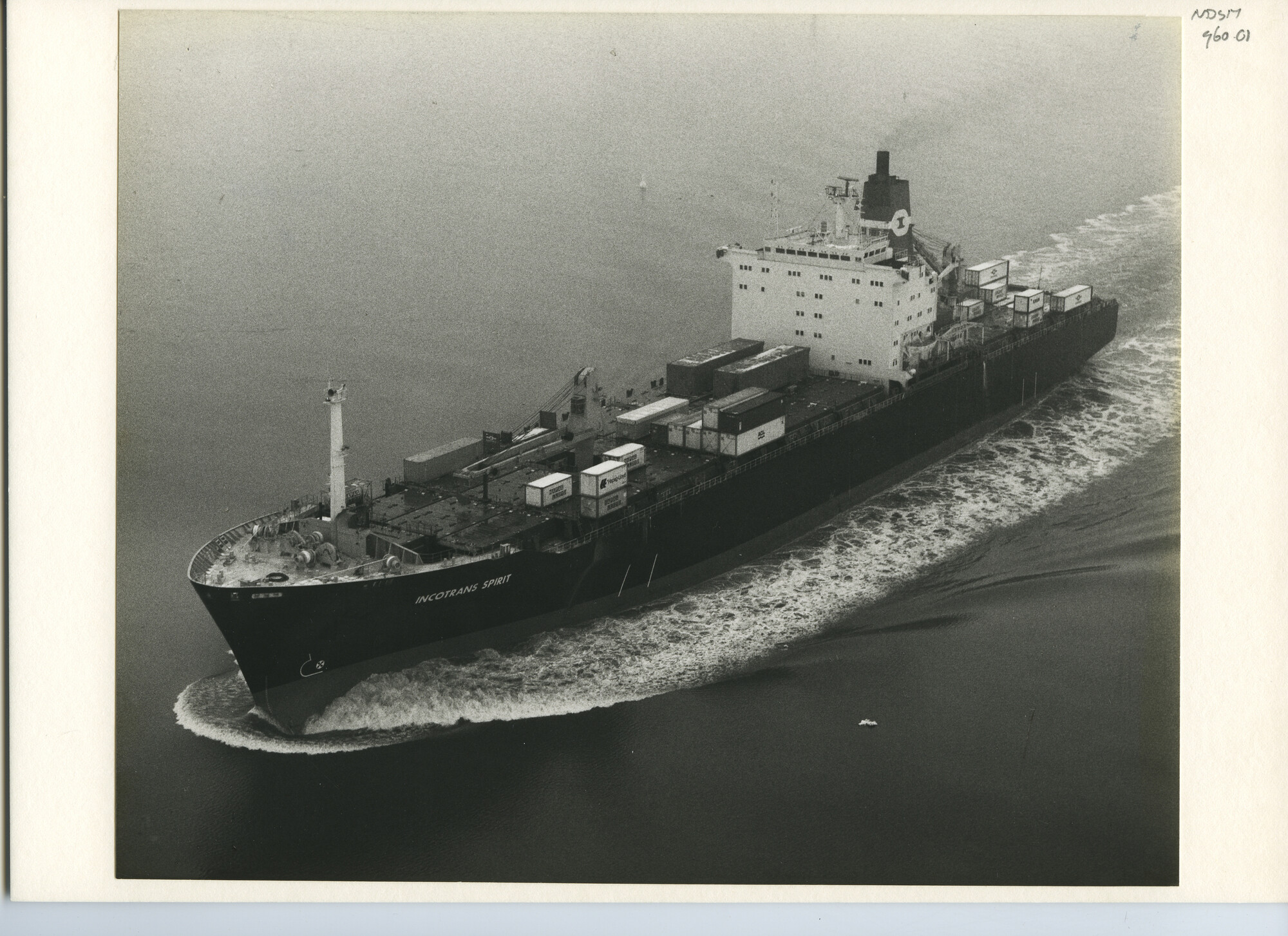 S.5444(2999); Luchtfoto van het containerschip ms. Incotrans Spirit op zee; foto