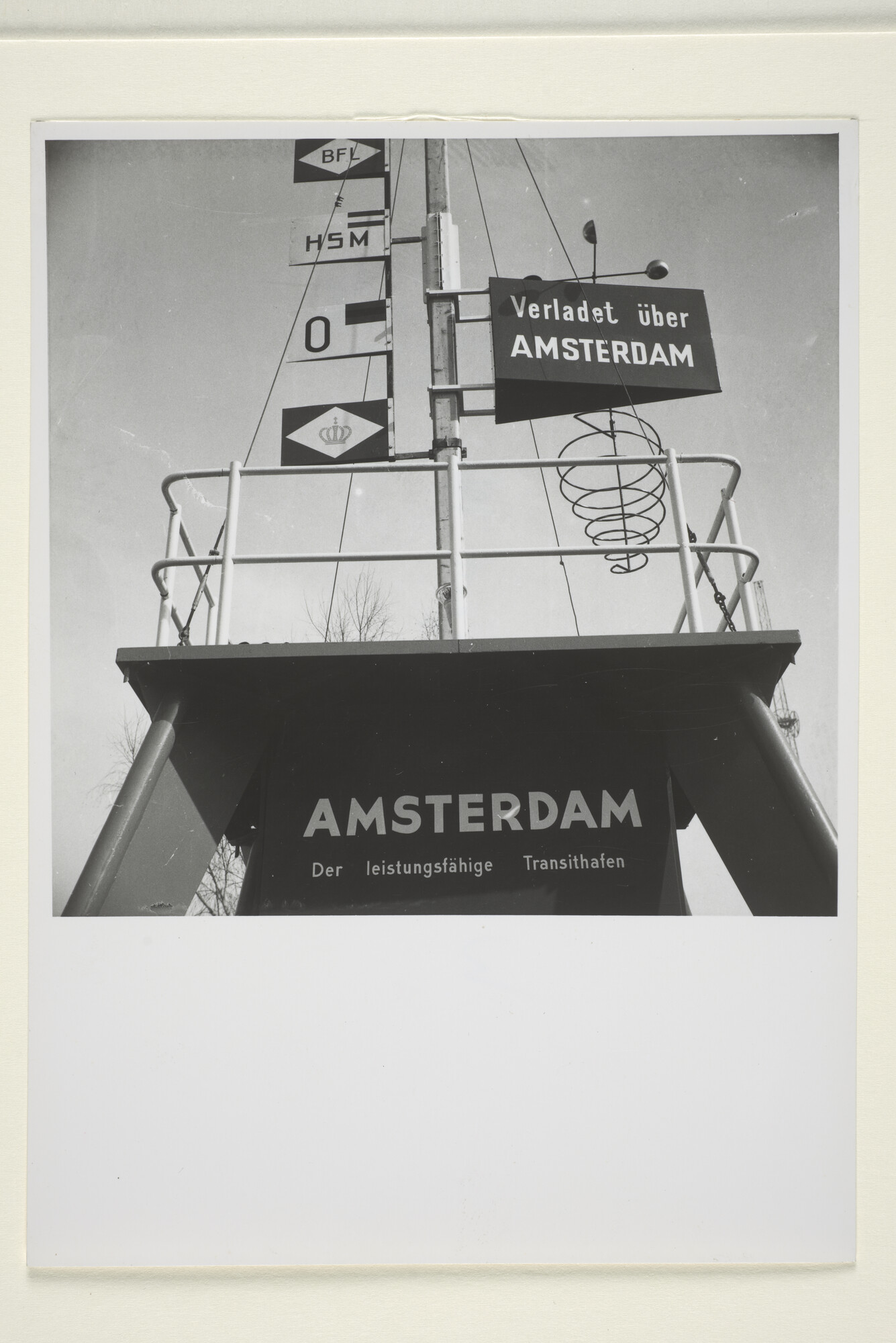 1998.1700; Fotos van de mast van Amsterdamse reders en cargadoors op de Voorjaarbeurs in Wenen [...]; fotoreportage