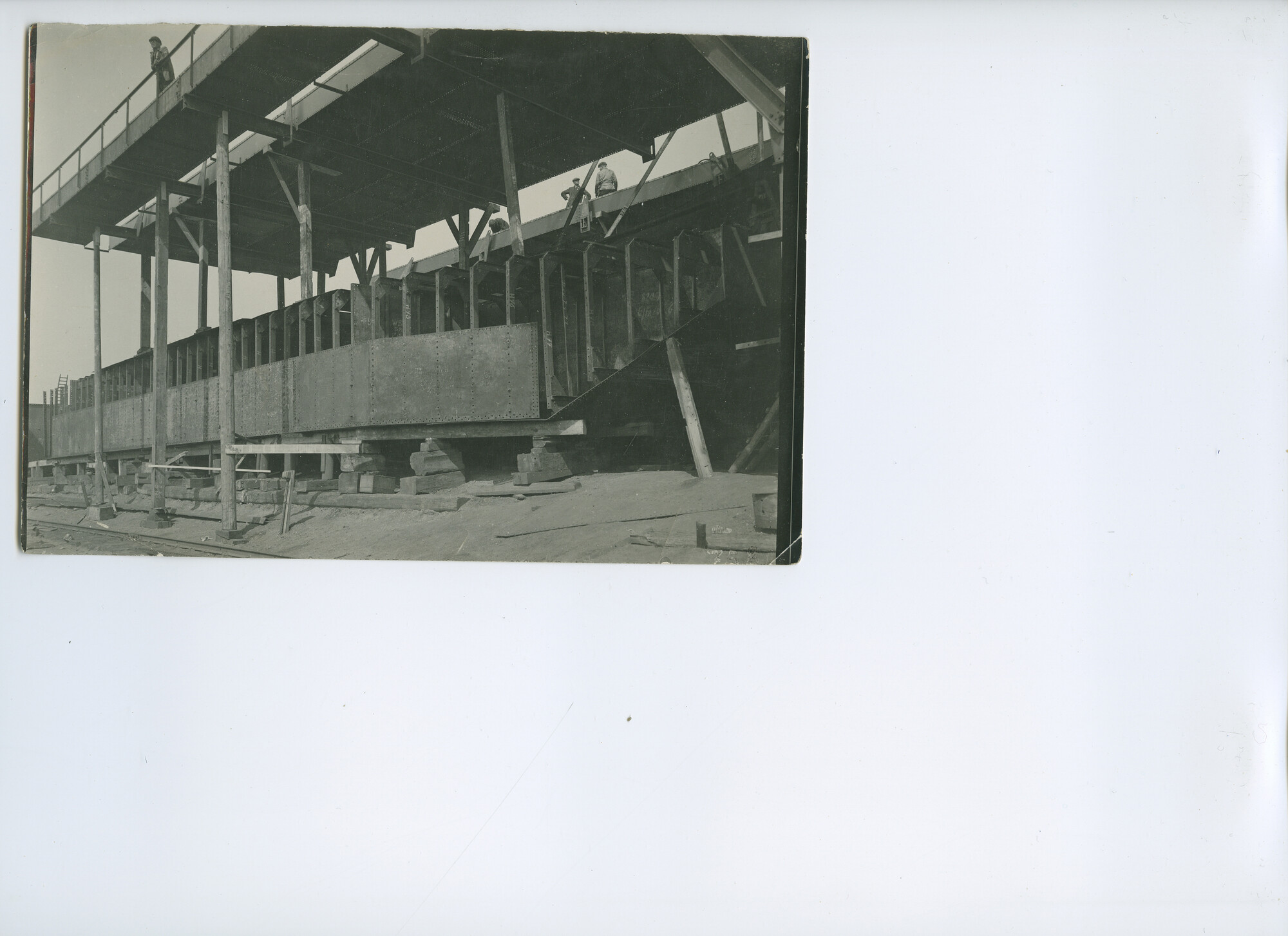 S.6386(112)0034; Foto van constructie ponton tinmolen; foto