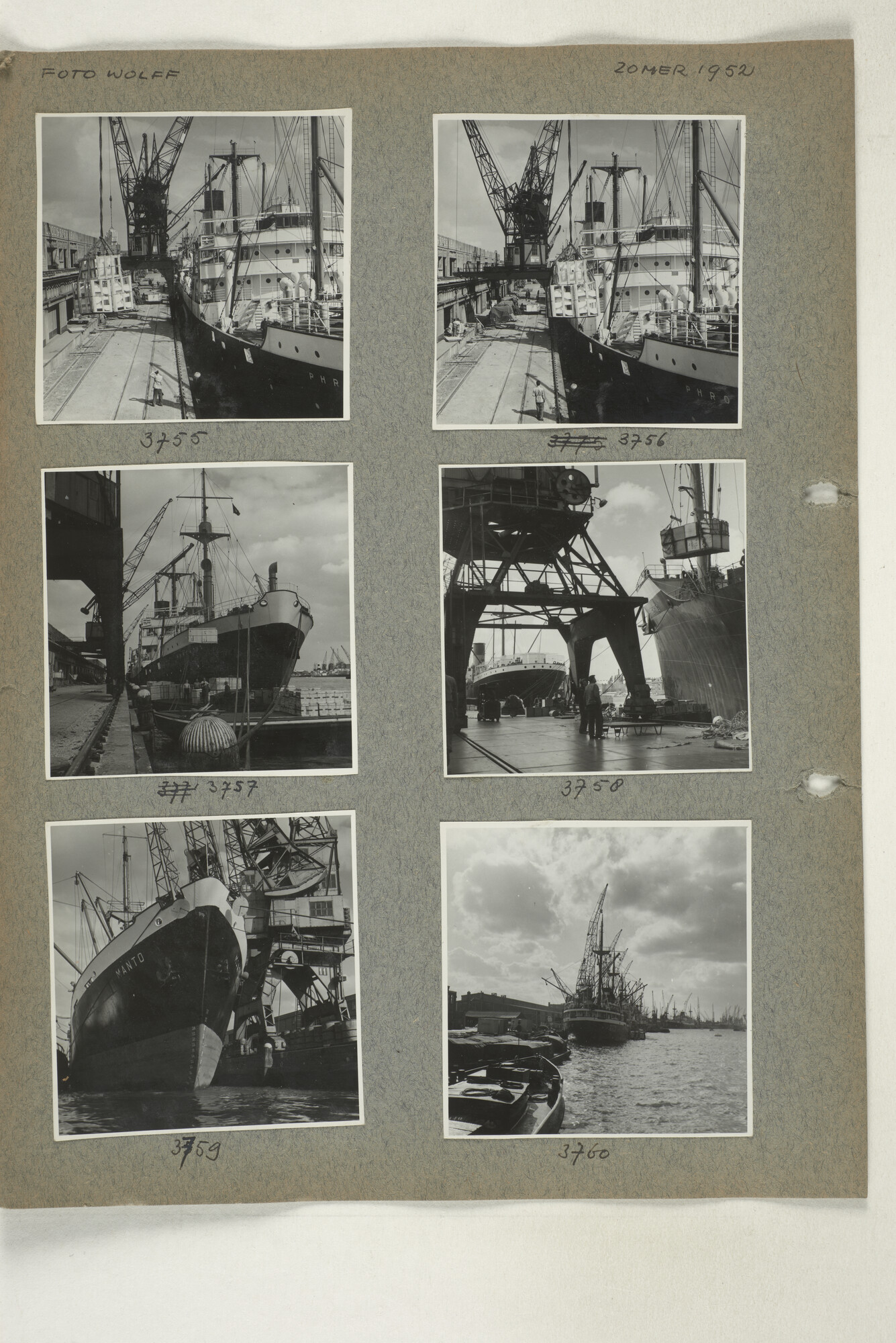 1998.2182; Omslag (voorheen ordner) met een grote hoeveelheid proef foto's van de haven en de stad van Amsterdam; omslag