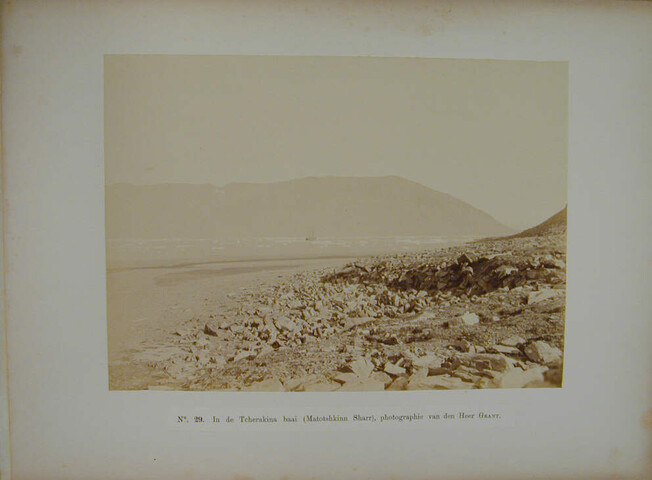 S.4764; Album met foto's van de Zesde Noordpoolexpeditie van de Willem Barents; fotoalbum