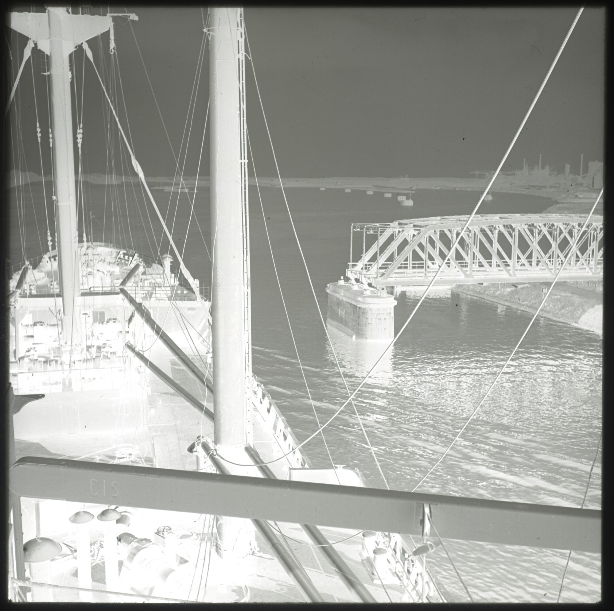 A.5263(01); Negatieven van een reis met het vrachtschip 'Java' van de SMN; negatief
