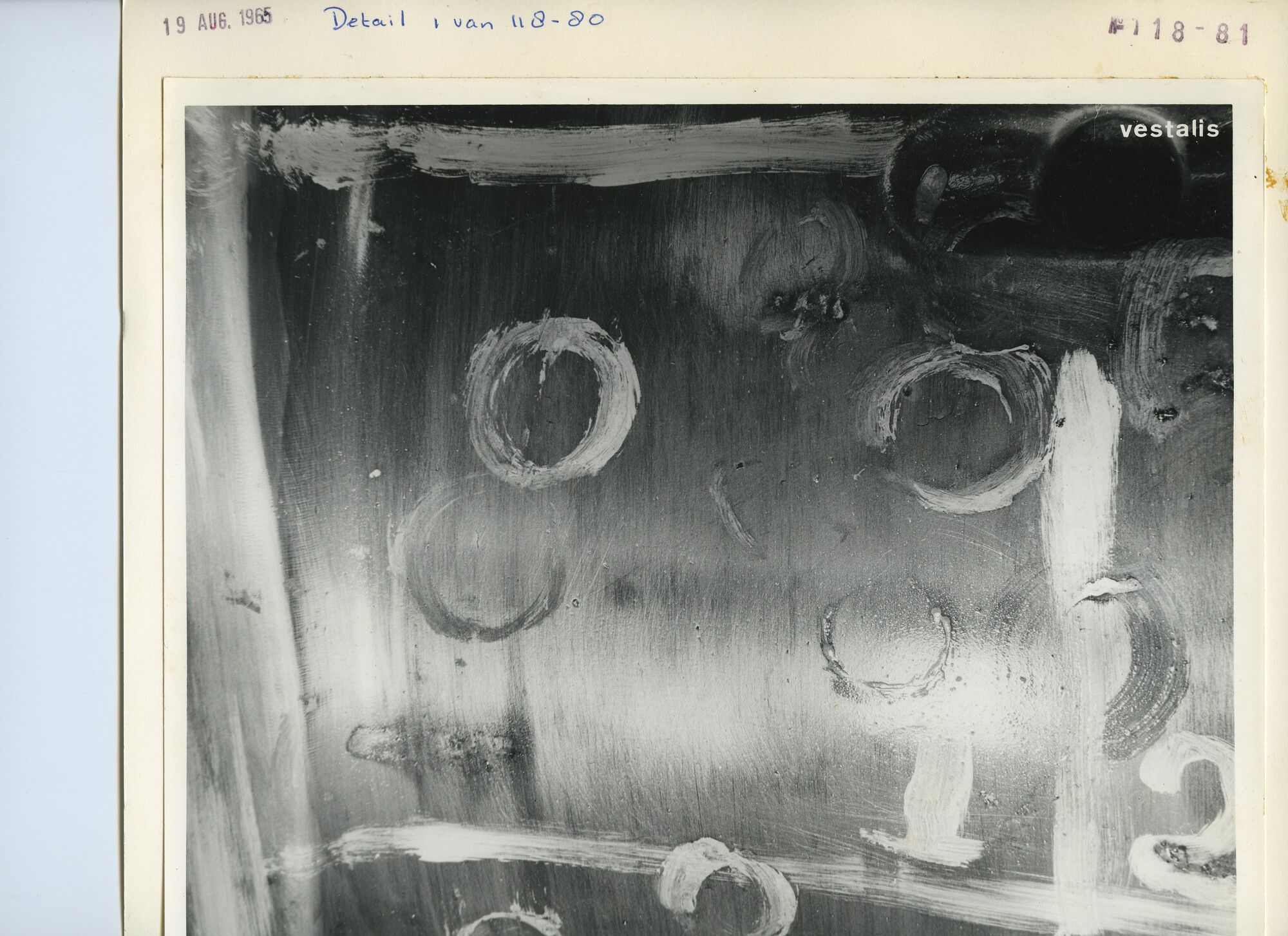 S.5444(4478)05; Detailfoto van een scheurtje in een krukaswang van de Vestalis; foto