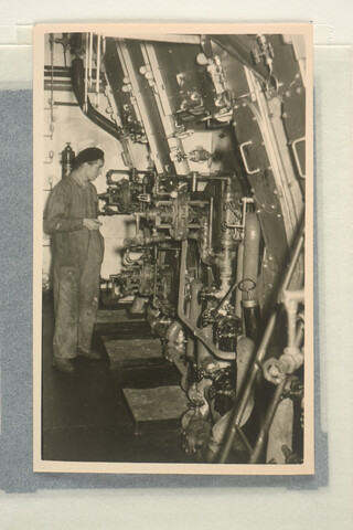 S.5219(12)0117; Foto's van het Finse vrachtschip ss. Pamilo; fotoreportage