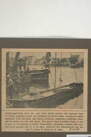 2001.1755; Omslag met vele foto's en knipsels van meest bergingsactiviteiten door Reederij v/h Gebroeders Goedkoop te Amsterdam in de periode 1929 / 1949; omslag