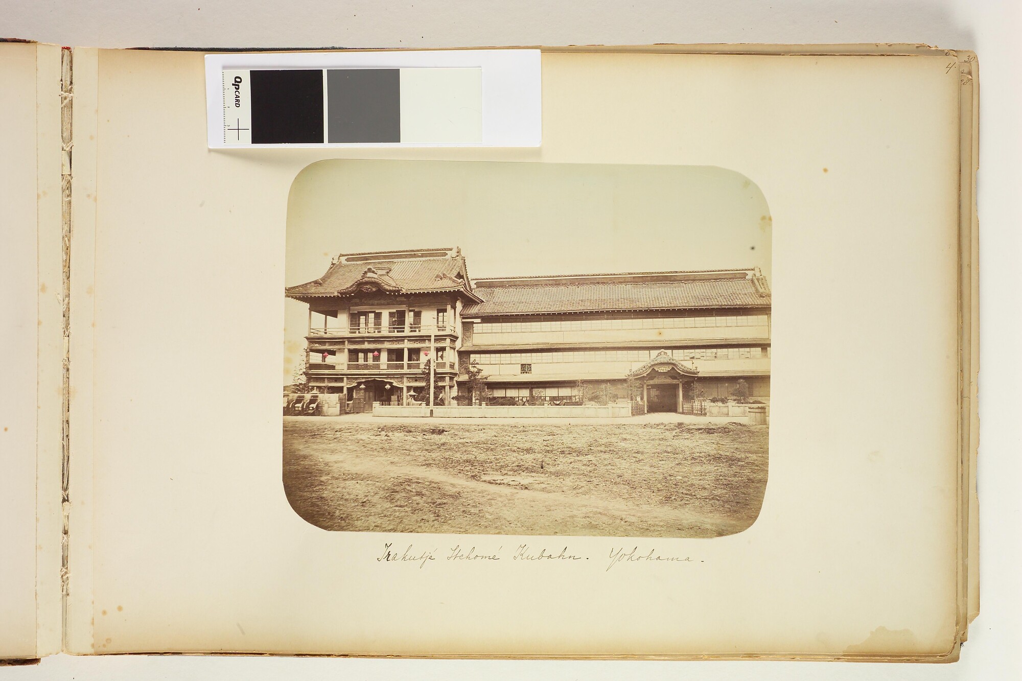 1994.2027; Album nr.4 van Hendrik de Booy met foto's, prenten en documenten van Japan; fotoalbum