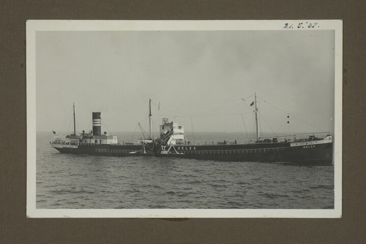 2001.1755; Omslag met vele foto's en knipsels van meest bergingsactiviteiten door Reederij v/h Gebroeders Goedkoop te Amsterdam in de periode 1929 / 1949; omslag