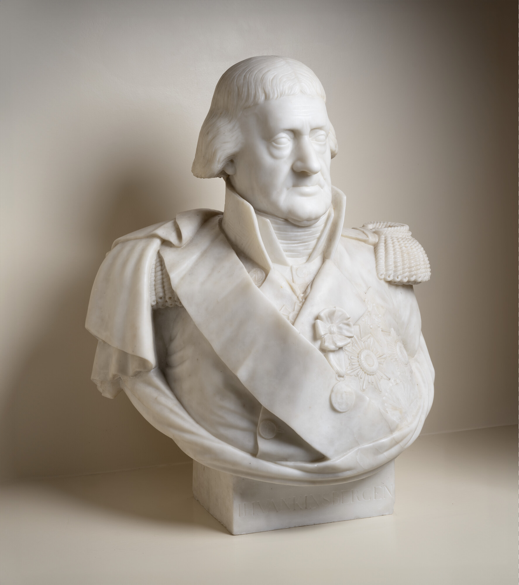 1991.0226; Marmeren borstbeeld van Jan Hendrik Ridder van Kinsbergen; beeld