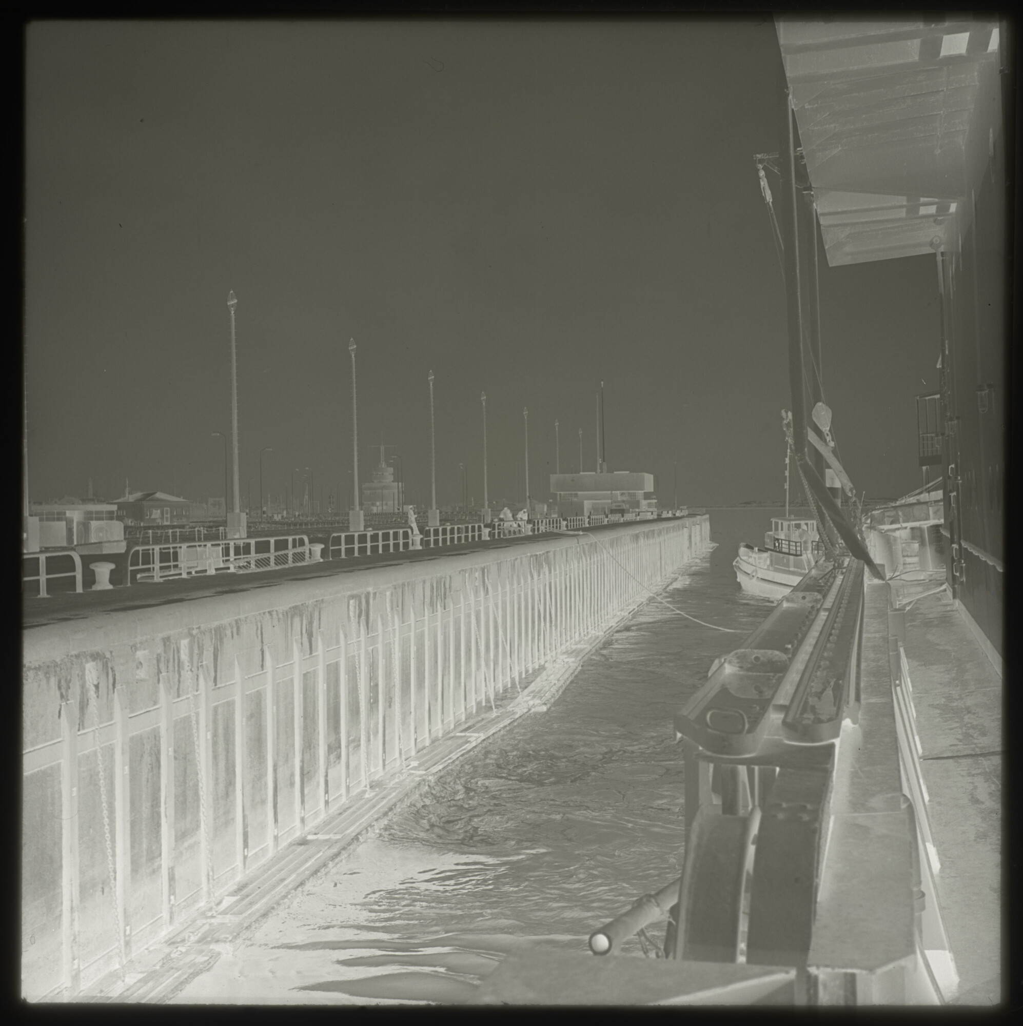 A.5263(02); Negatieven van een reis met het vrachtschip 'Woltersum' van de Stoomvaart; negatief