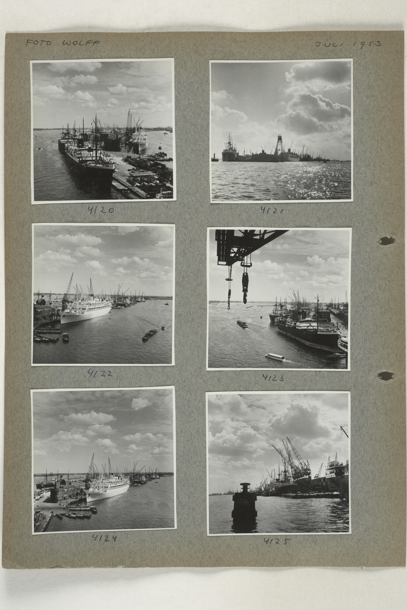 1998.2182; Omslag (voorheen ordner) met een grote hoeveelheid proef foto's van de haven en de stad van Amsterdam; omslag