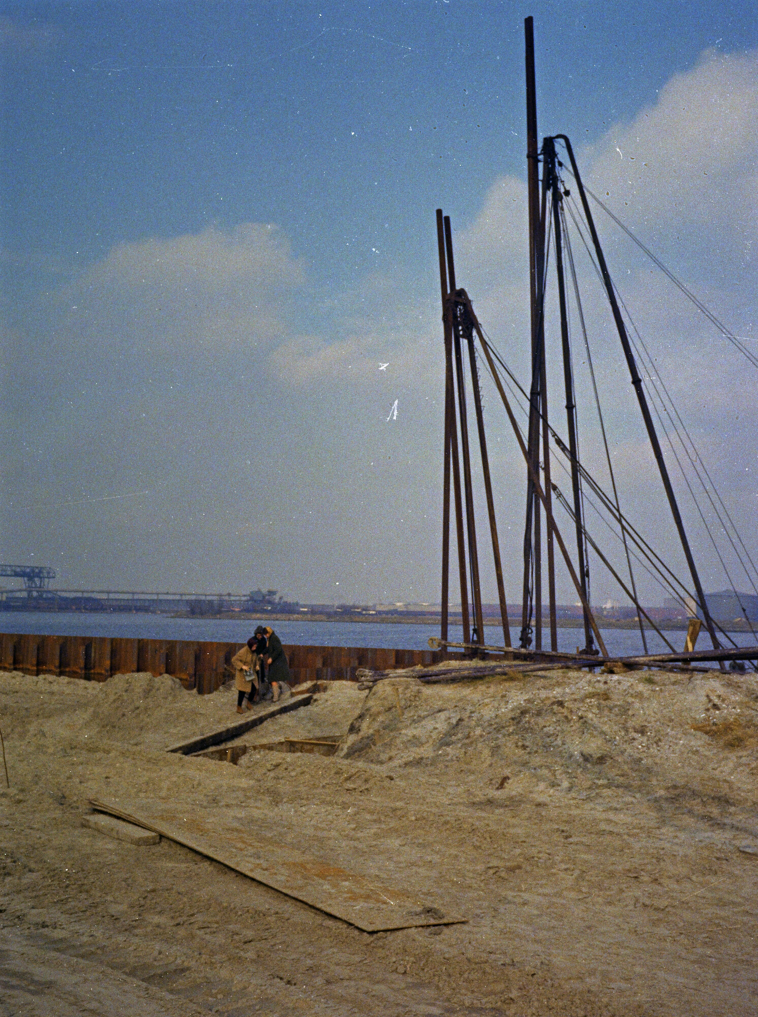 2015.1553; Negatief van de Container Terminal Amsterdam in aanbouw; negatief