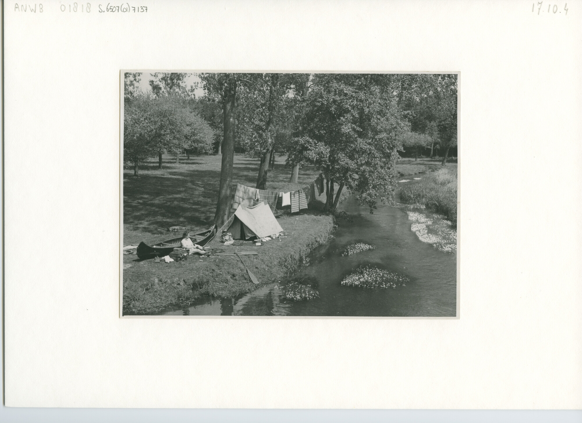 S.6507(01)7137; Foto van kamperen in Limburg; foto