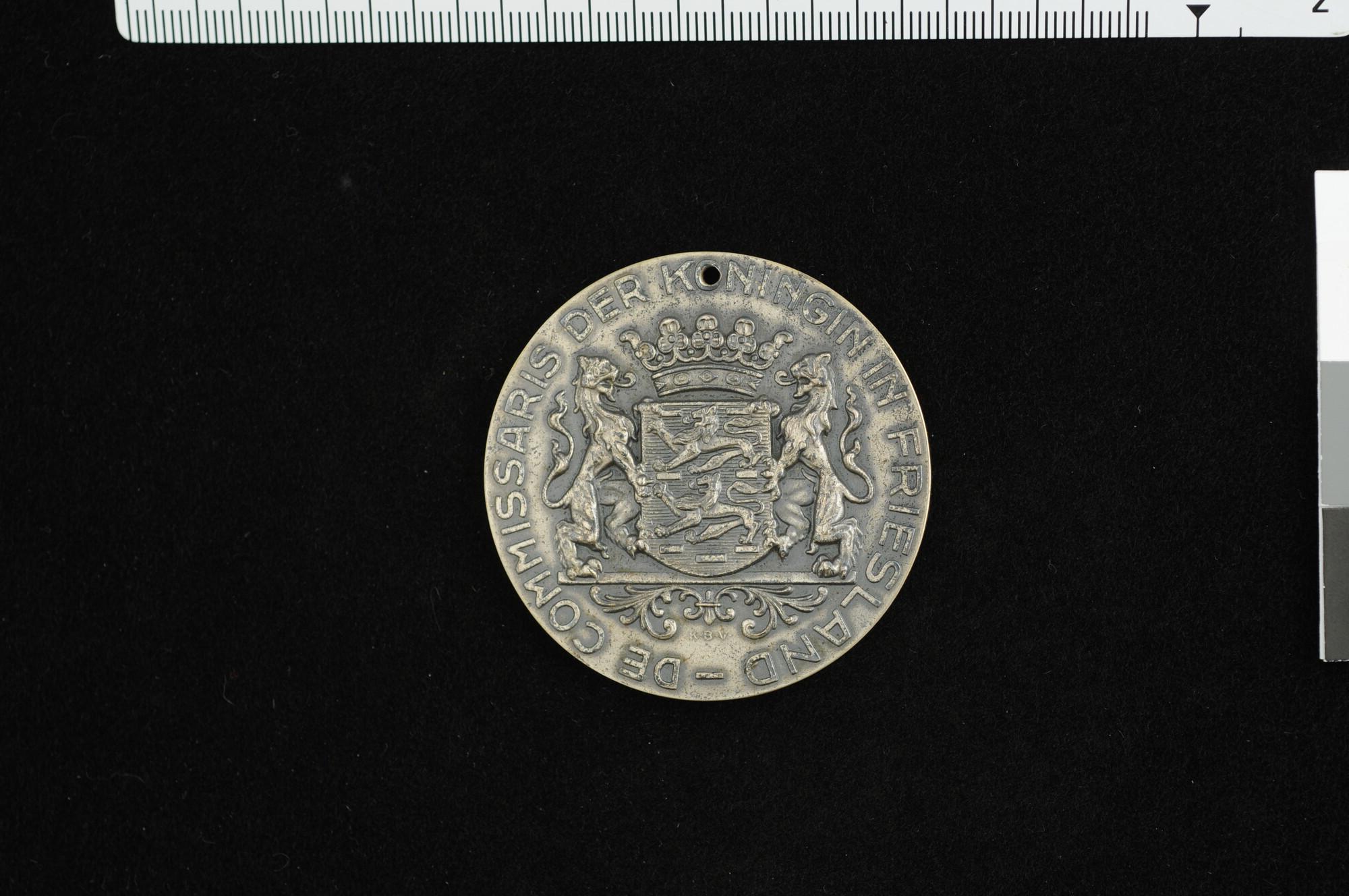 1995.8711; Penning van de Commissaris van de Koningin van Friesland, 1946; penning