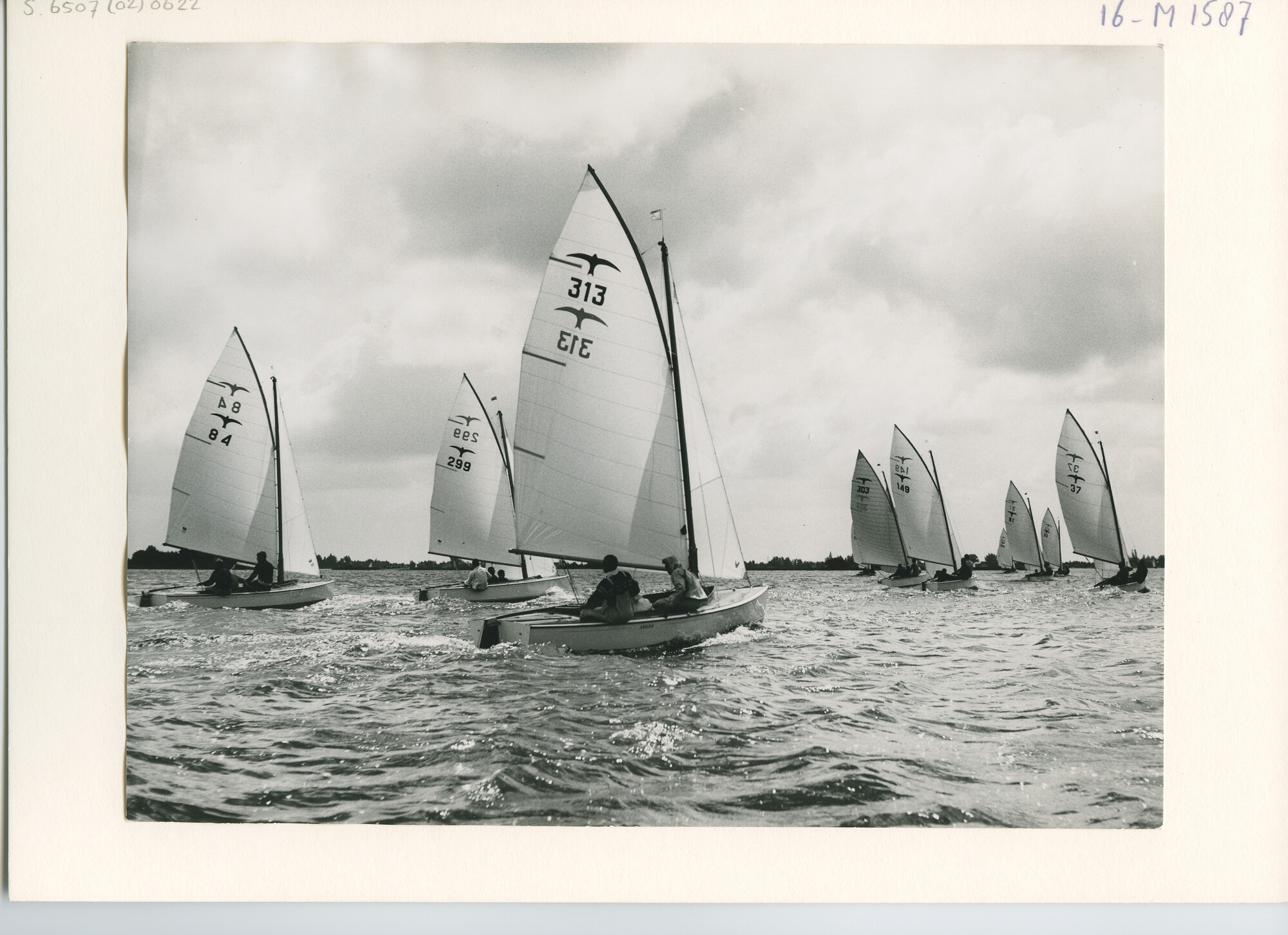 S.6507(02)0622.02; Zwart-wit foto van de Hollandweek I 1959: de Valkenklasse; foto