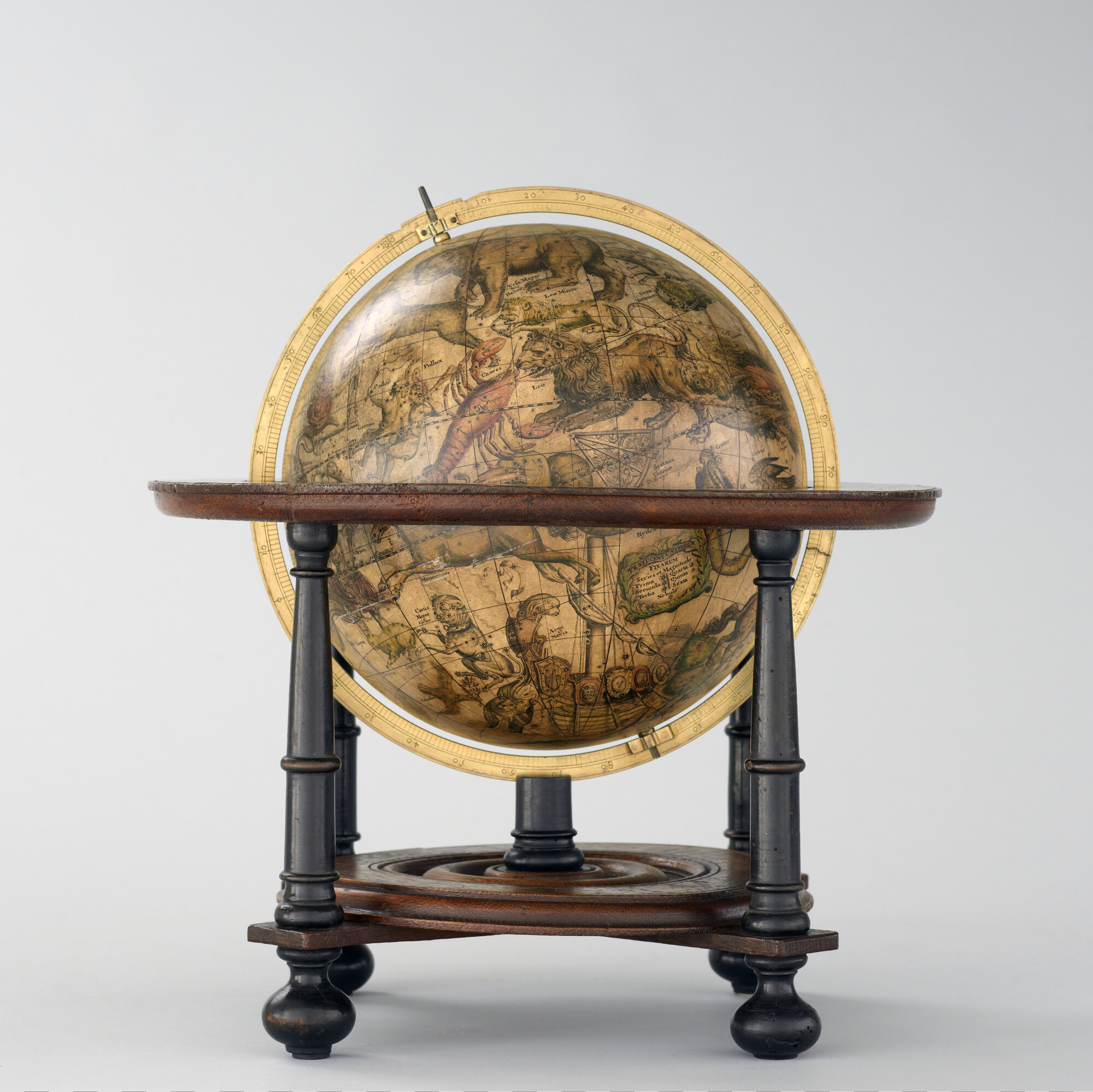 A.3234; Hemelglobe van 23 cm. in doorsnede door Gerard en Leonard Valk, circa 1700; globe