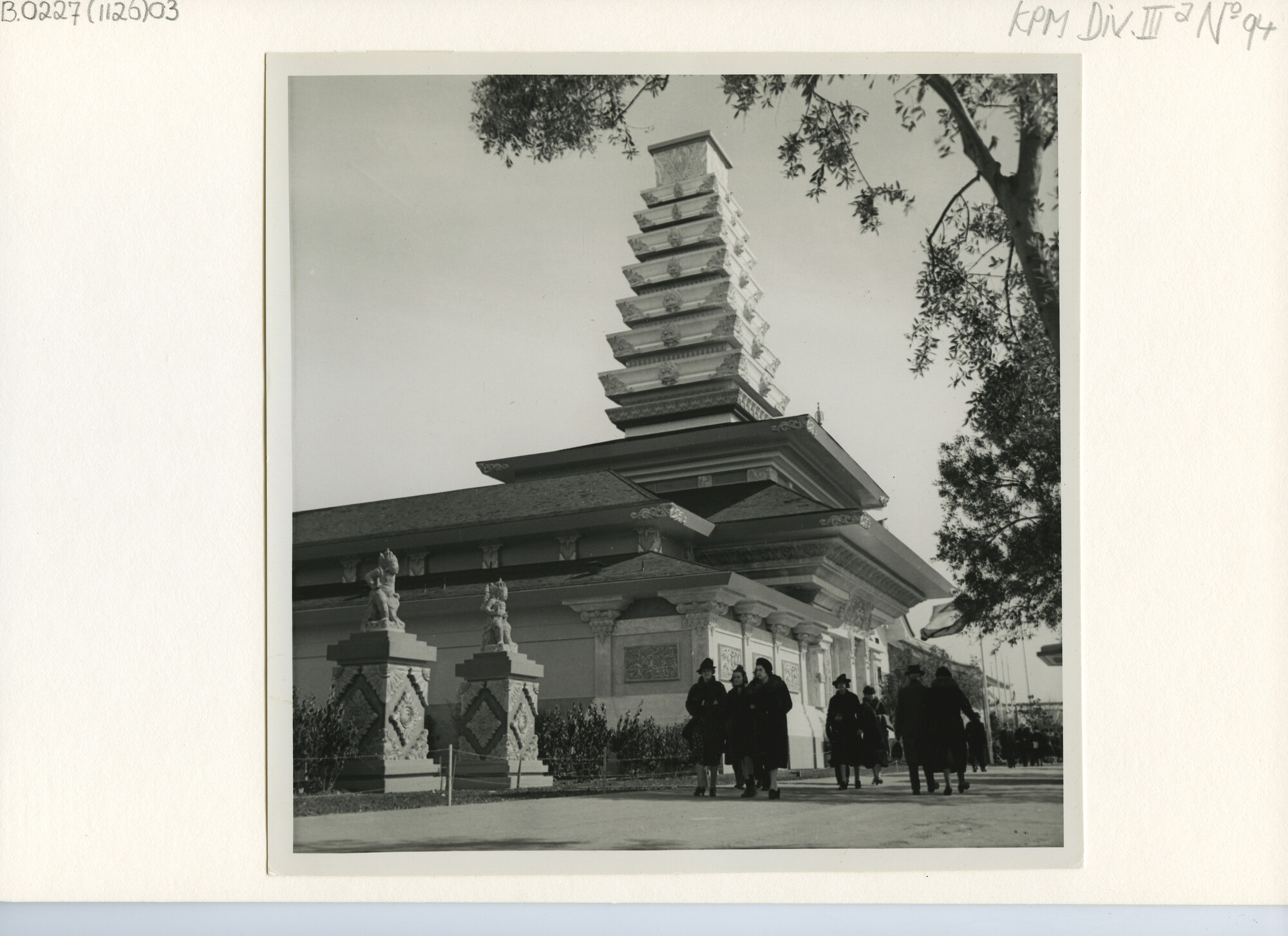 B.0227(1126)03; Foto van het Netherlands Indies Pavillion tijdens de Golden Gate [...]; foto