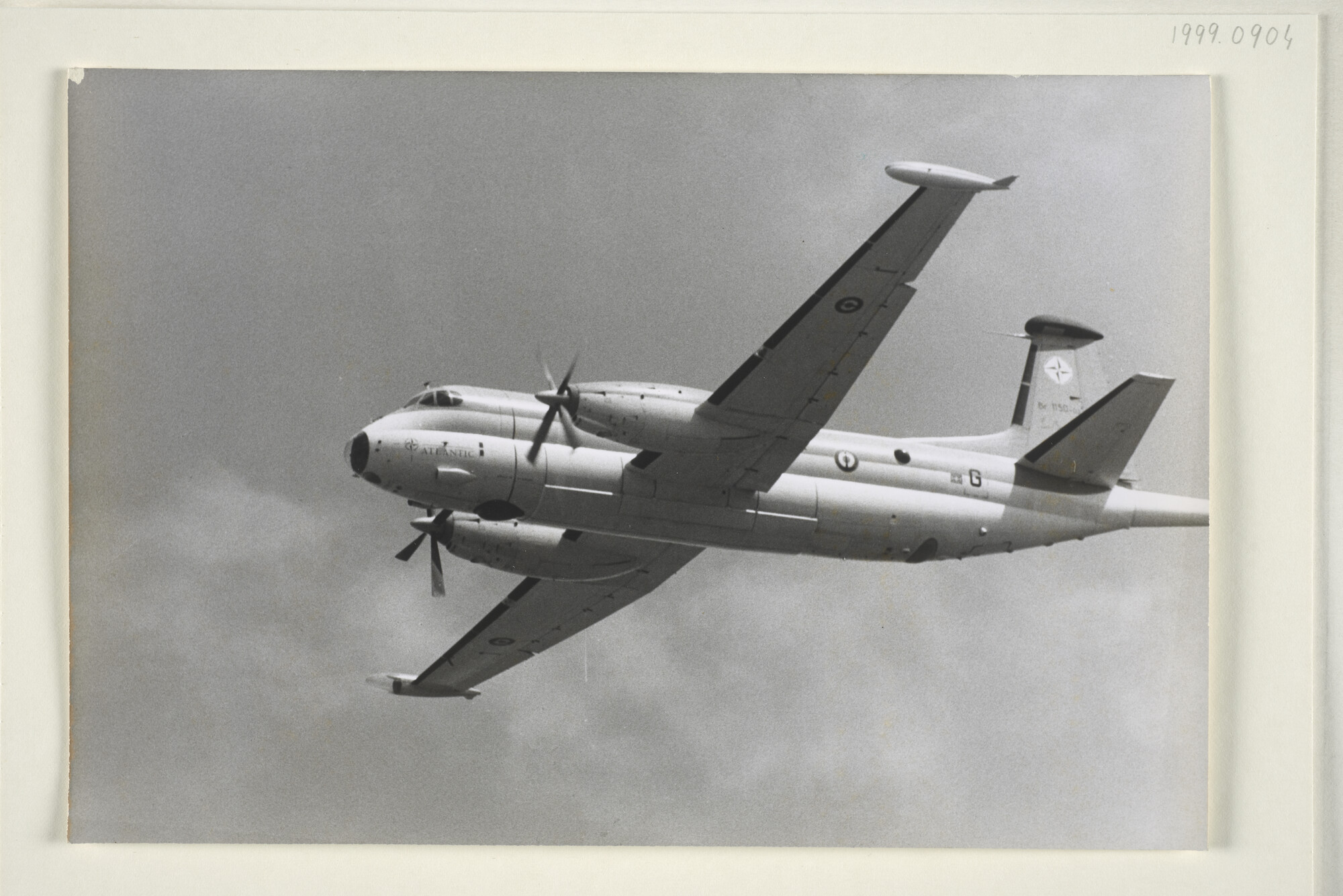 1999.0904; Een Franse Brequet Atlantic SP-13a, langeafstands-patrouillevliegtuig voor de [...]; foto