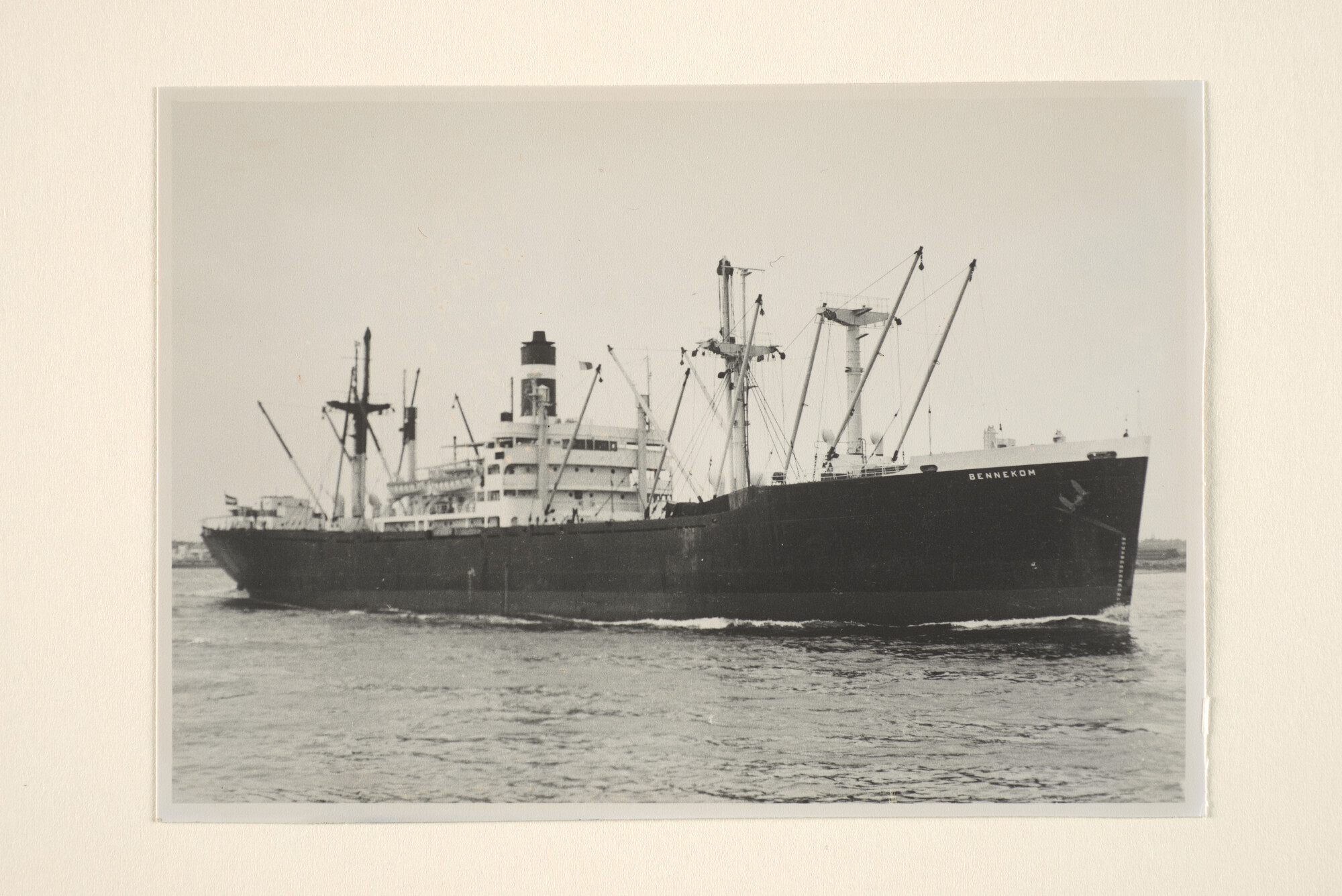 1995.6601; Het victory-schip ss. Bennekom van de Koninklijke Nederlandsche Stoomboot Maatschappij; foto