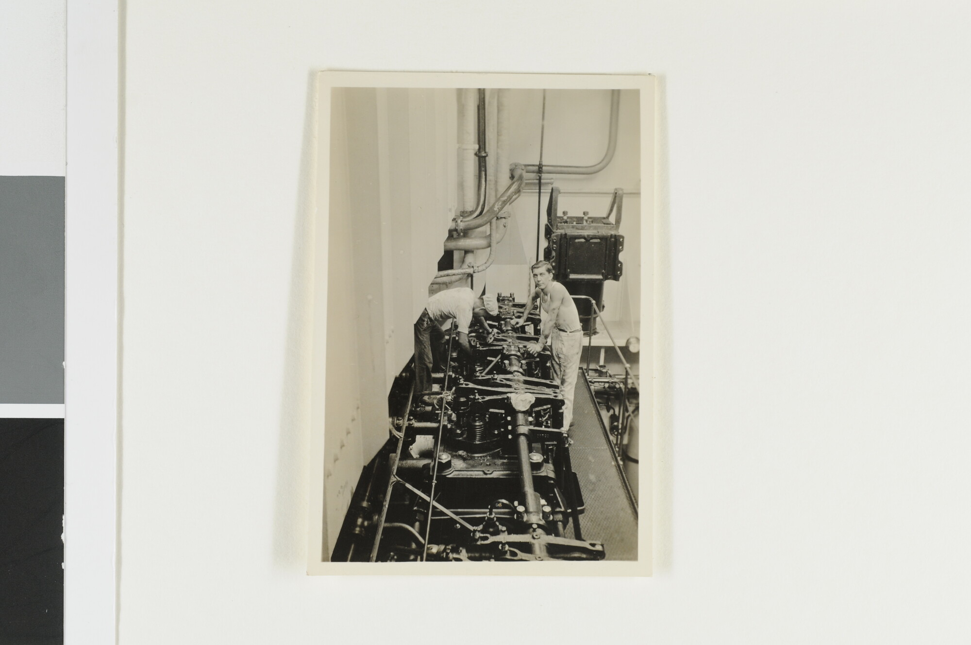 S.5548(108)29; Fotos genomen tijdens een reis aan boord van de tanker ms. Petronella van de NITM [...]; fotoreportage