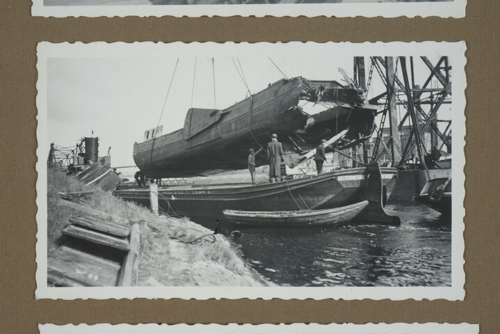 2001.1755; Omslag met vele foto's en knipsels van meest bergingsactiviteiten door Reederij v/h Gebroeders Goedkoop te Amsterdam in de periode 1929 / 1949; omslag