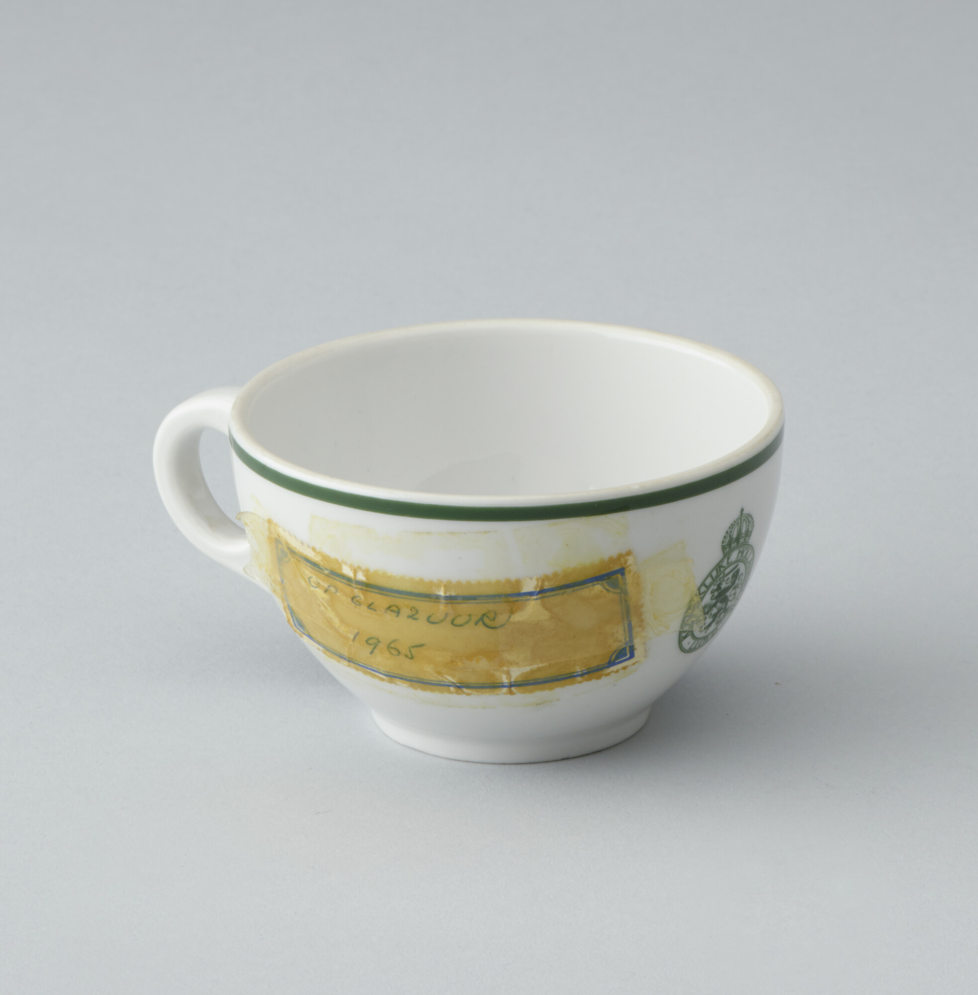 S.6483(2039); Koffiekopje van porselein met het logo van de Koninklijke Hollandsche Lloyd; kop
