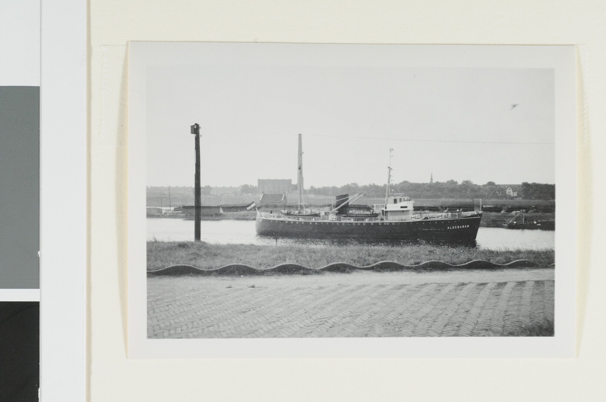 S.4380(04)408; Het loodsvaartuig ss. Aldebaran; foto
