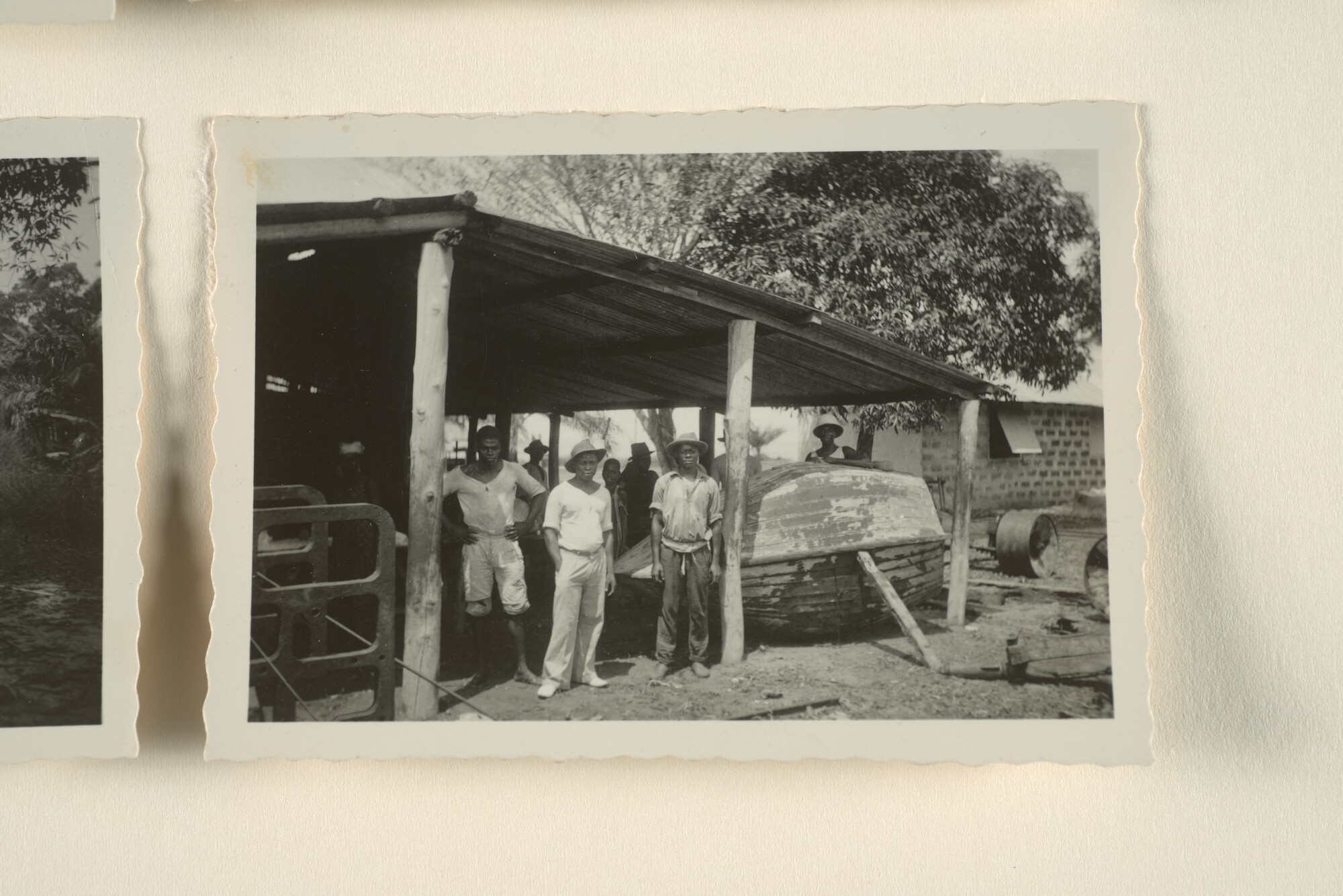 1996.0519; Fotoimpressies van de omgeving en de vestiging van de Société Auxilaire de Remorque et de Manutention (Vinke & Co) te Libreville [en omstreken] (Gabon [...]; fotoreportage