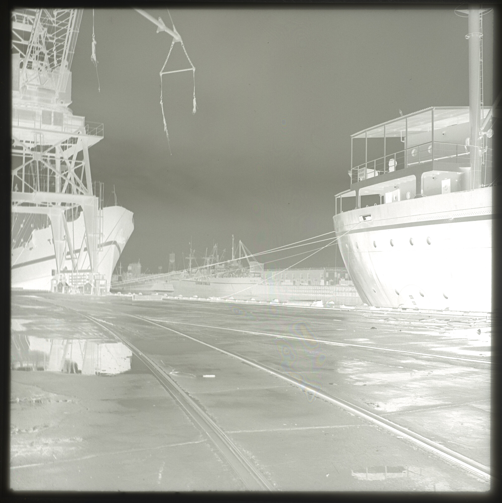 A.5263(02); Negatieven van een reis met het vrachtschip 'Woltersum' van de Stoomvaart; negatief