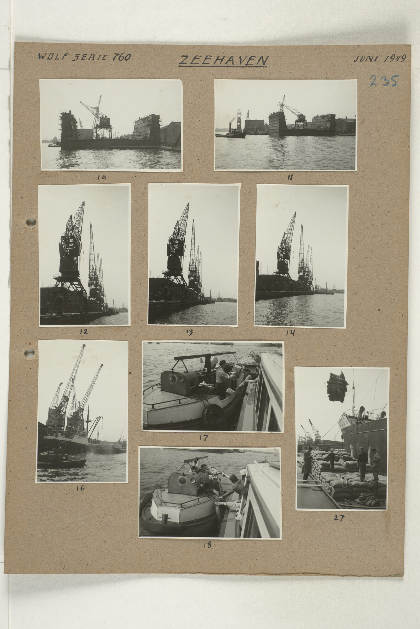 1998.2180; Omslag met een grote hoeveelheid proef foto's gemaakt in opdracht van de Gemeente Handelsinrichtingen in Amsterdam en de Koninklijke Hollandsche Lloyd te Amsterdam.; omslag