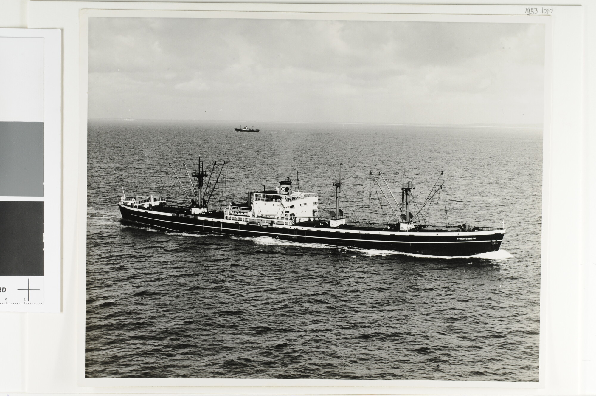 1993.1010; Het libertyschip ss. Trompenberg van de Stoomboot Maatschappij [...]; foto