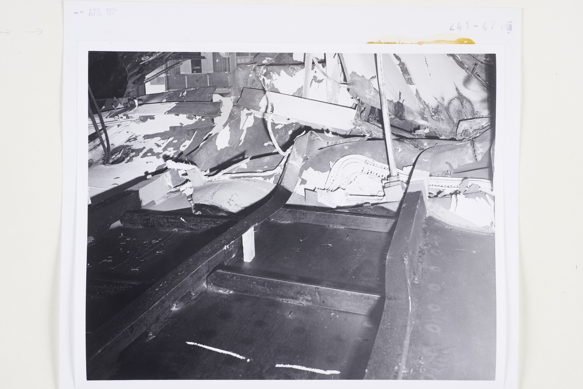 S.5444(5237)06; Foto van de reparatie van de aanvaringsschade aan het vrachtschip Tasmania; foto
