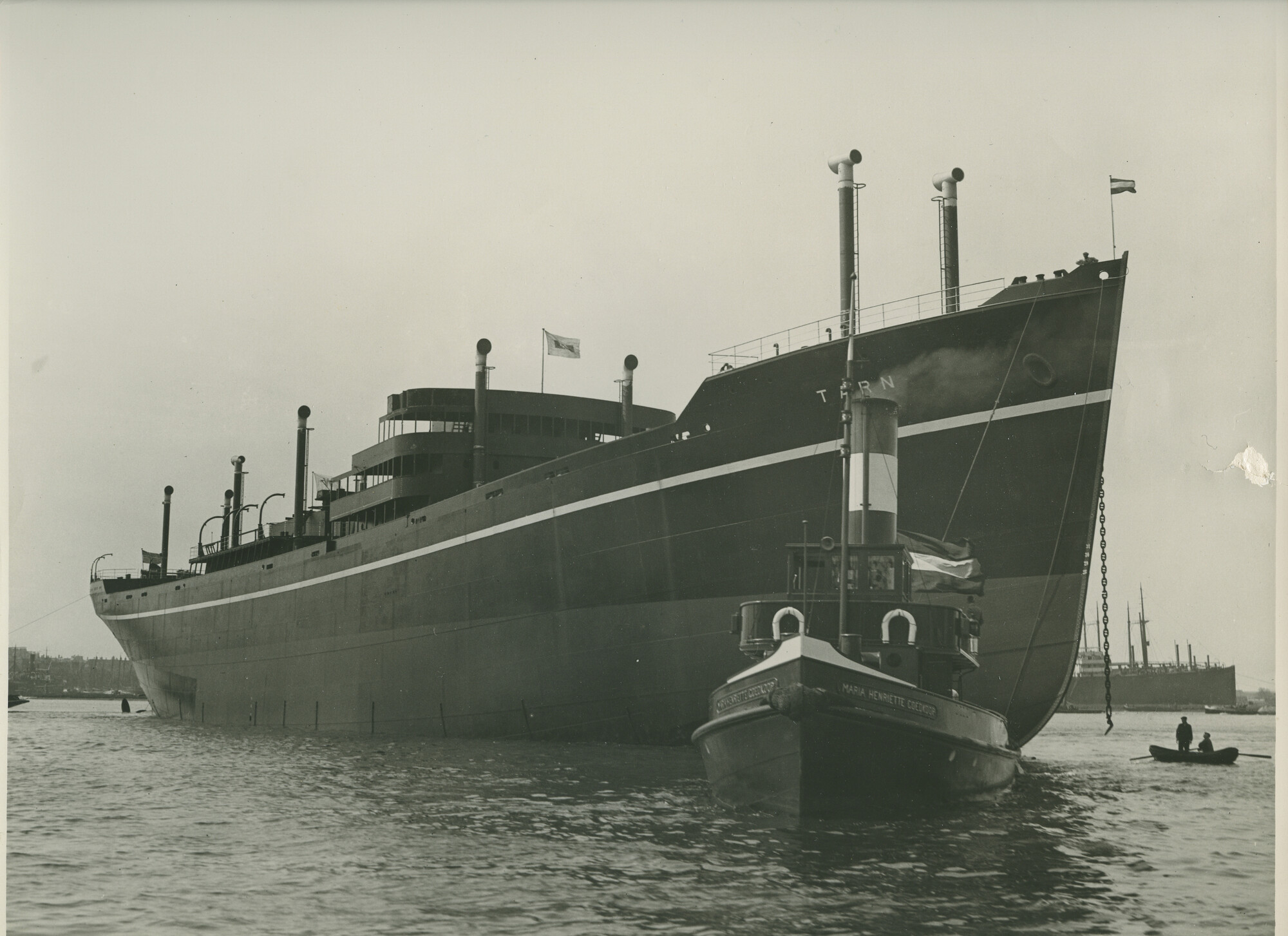 S.5444(1029)19; Foto van de tewaterlating van het vrachtschip ms. Tarn; foto