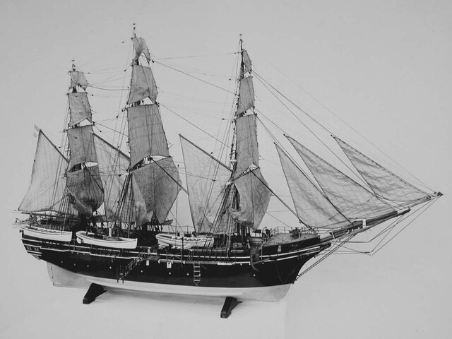 S.4763; Model van het korvet Nautilus van 7 stukken; scheepsmodel