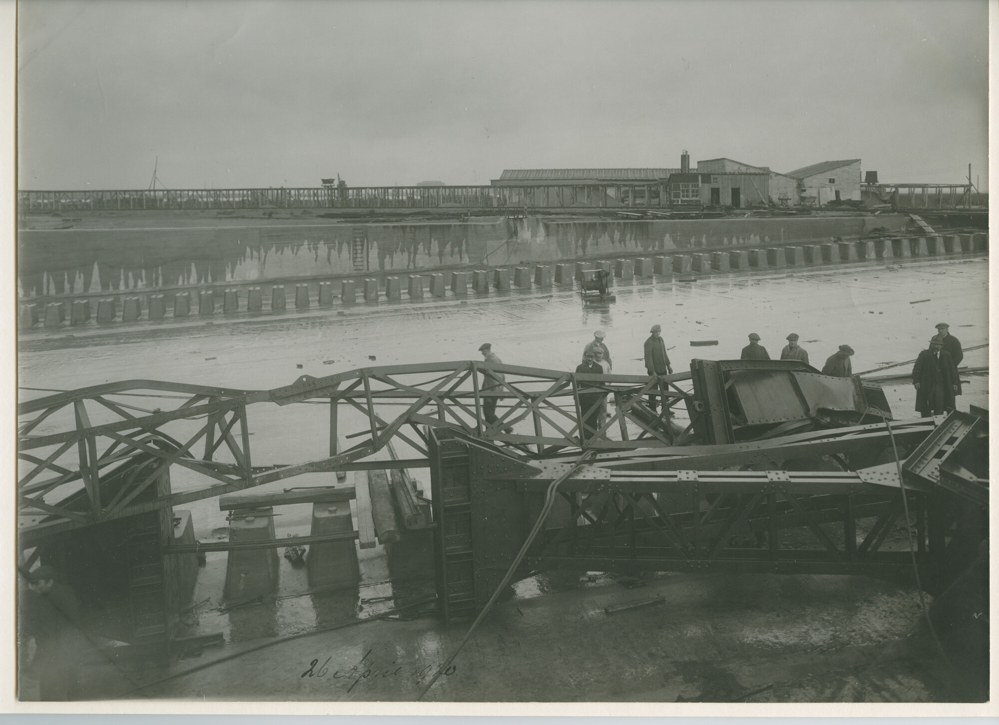 S.5444(00049); Nieuwbouw van de werf van de Nederlandsche Scheepsbouw Maatschappij aan de Cornelis Douwesweg in Amsterdam; foto